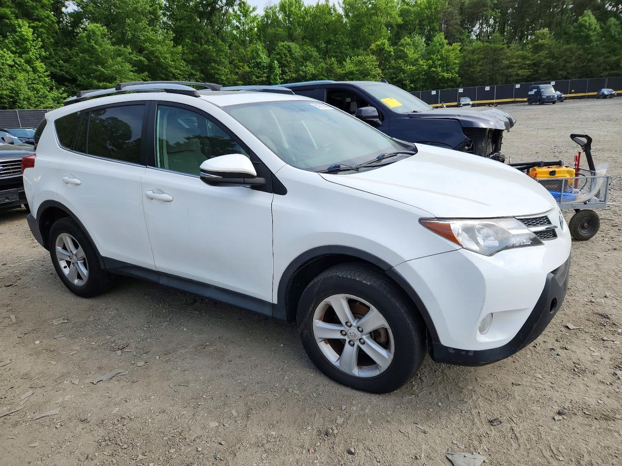 2013 Toyota Rav4 Xle White vin: 2T3WFREVXDW012580