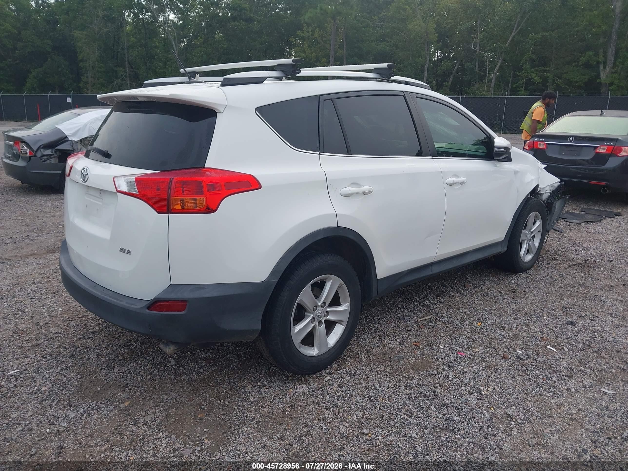 2014 Toyota Rav4 Xle White vin: 2T3WFREVXEW118870