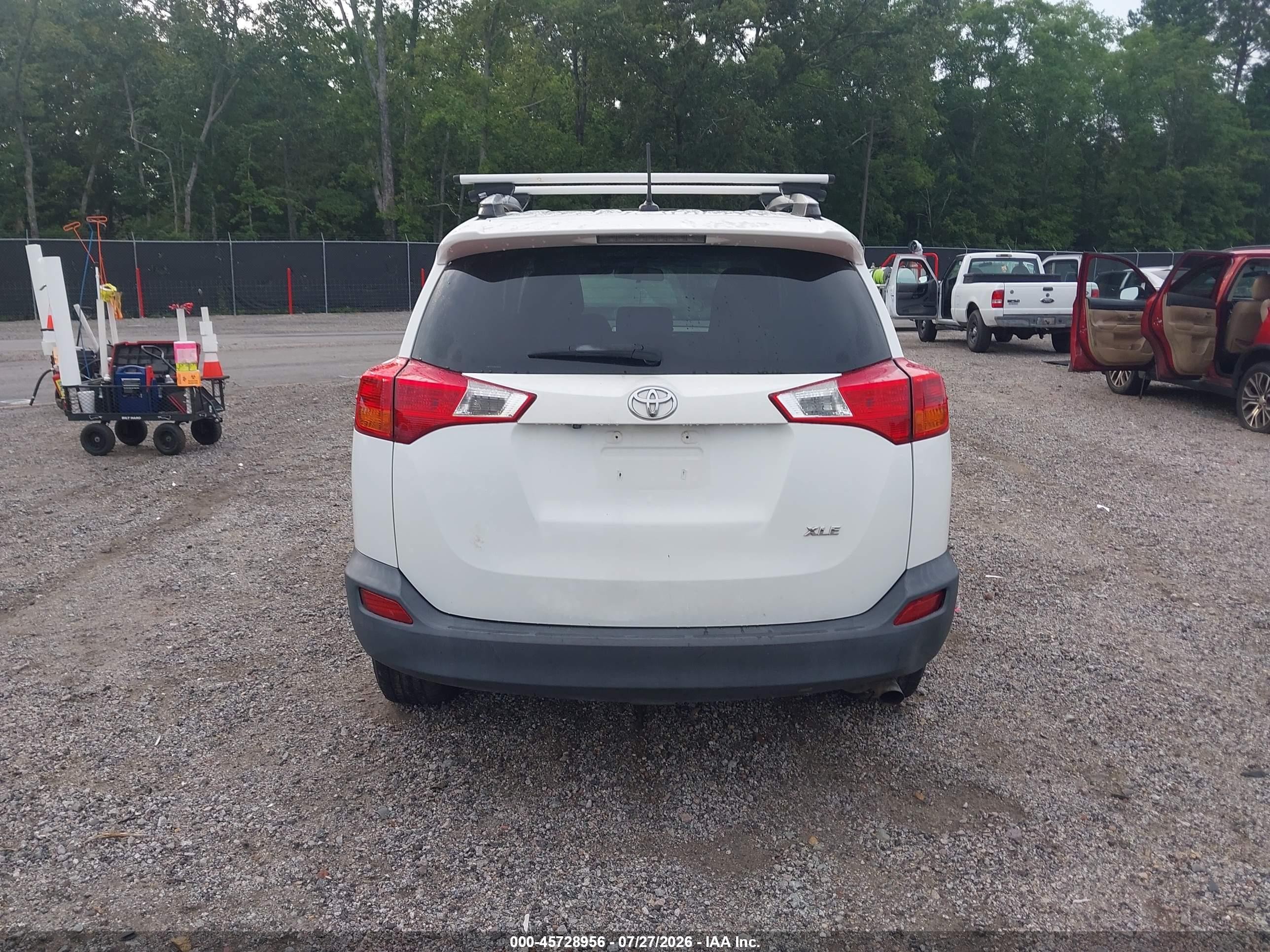 2014 Toyota Rav4 Xle White vin: 2T3WFREVXEW118870