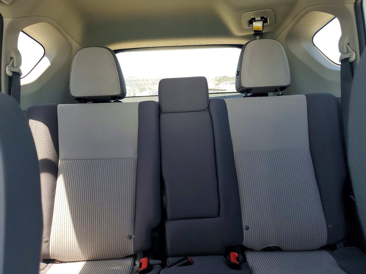 2015 Toyota Rav4 Xle White vin: 2T3WFREVXFW134052