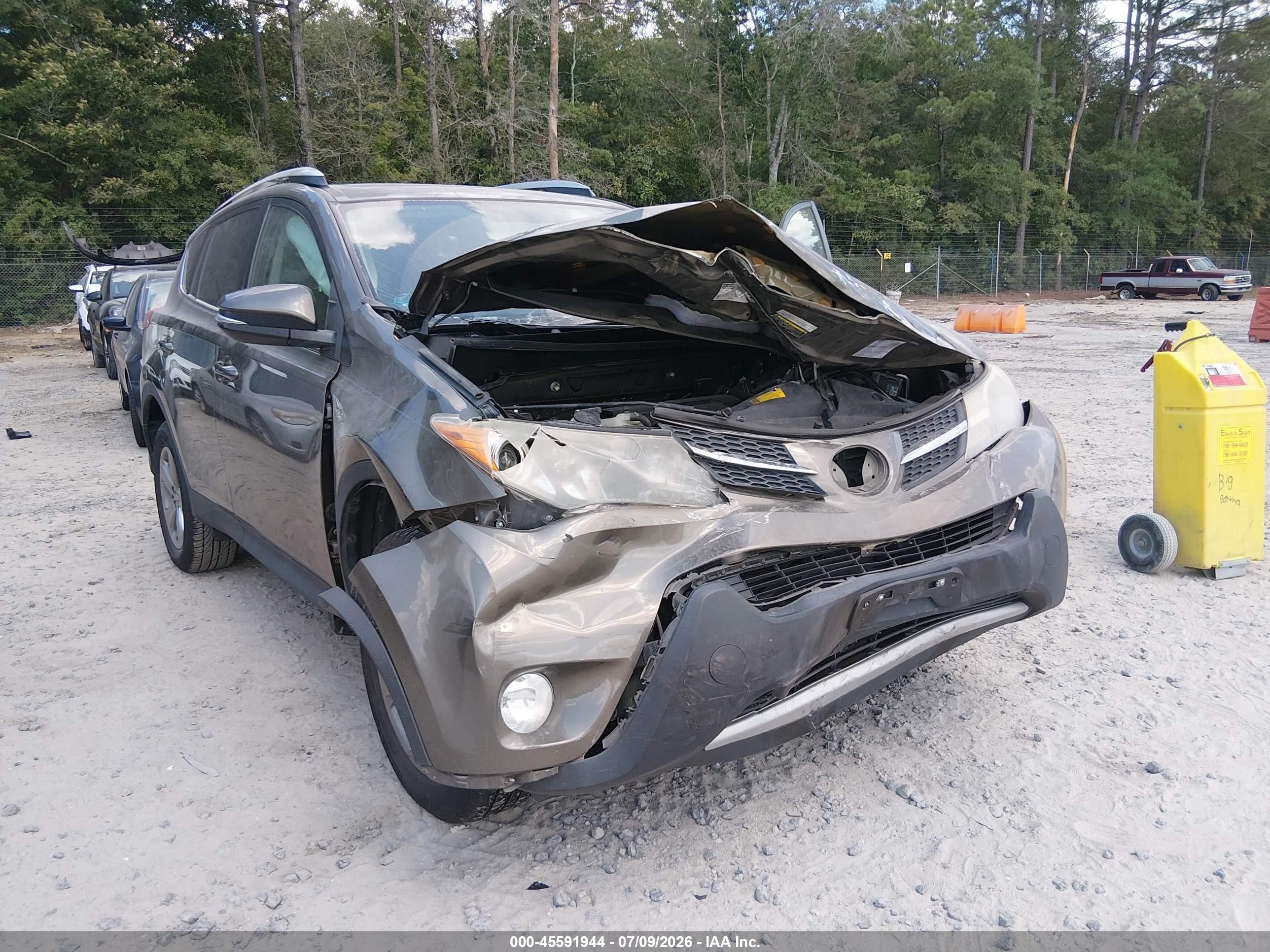 2015 Toyota Rav4 Xle Tan vin: 2T3WFREVXFW142801