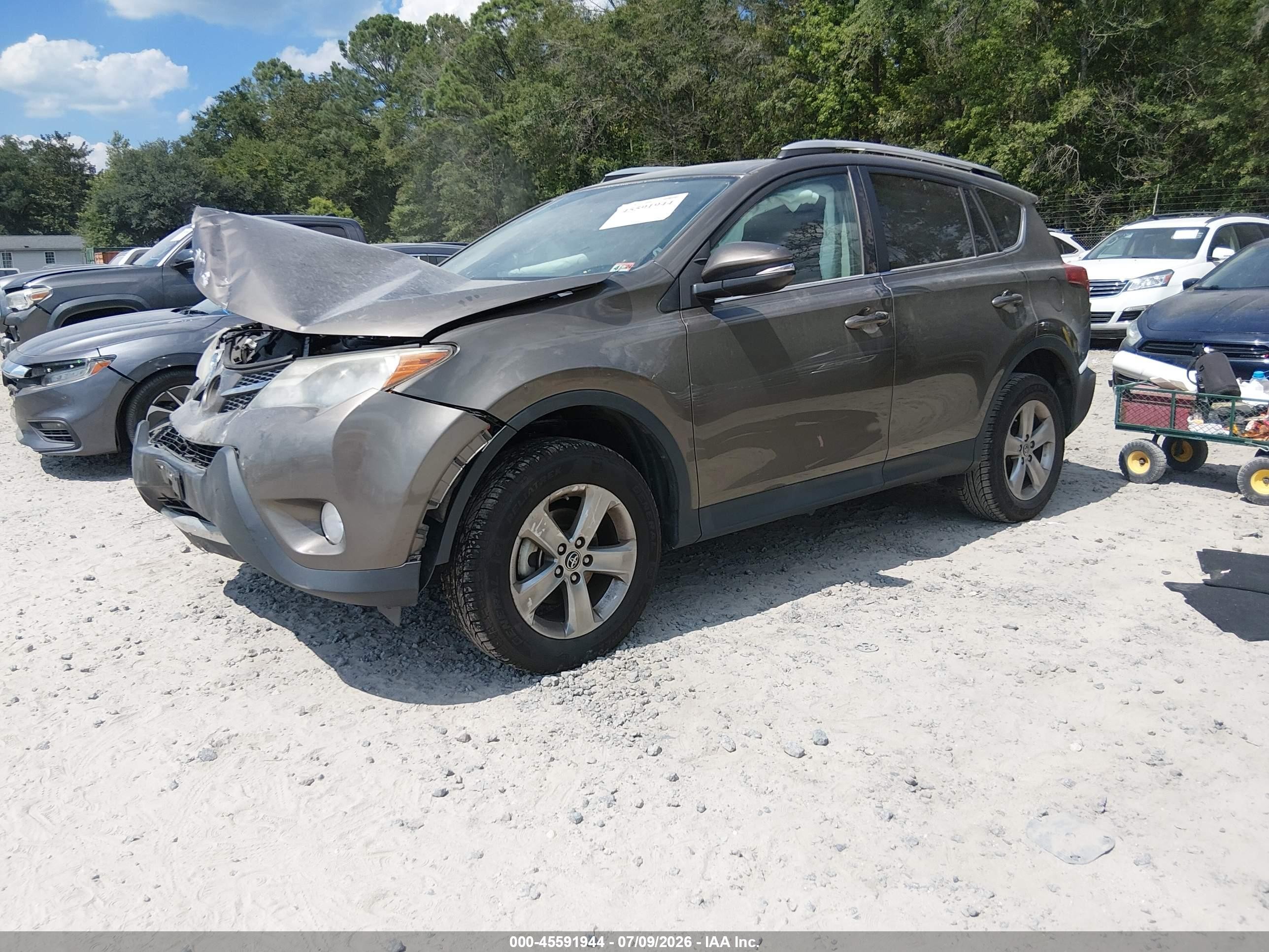 2015 Toyota Rav4 Xle Tan vin: 2T3WFREVXFW142801