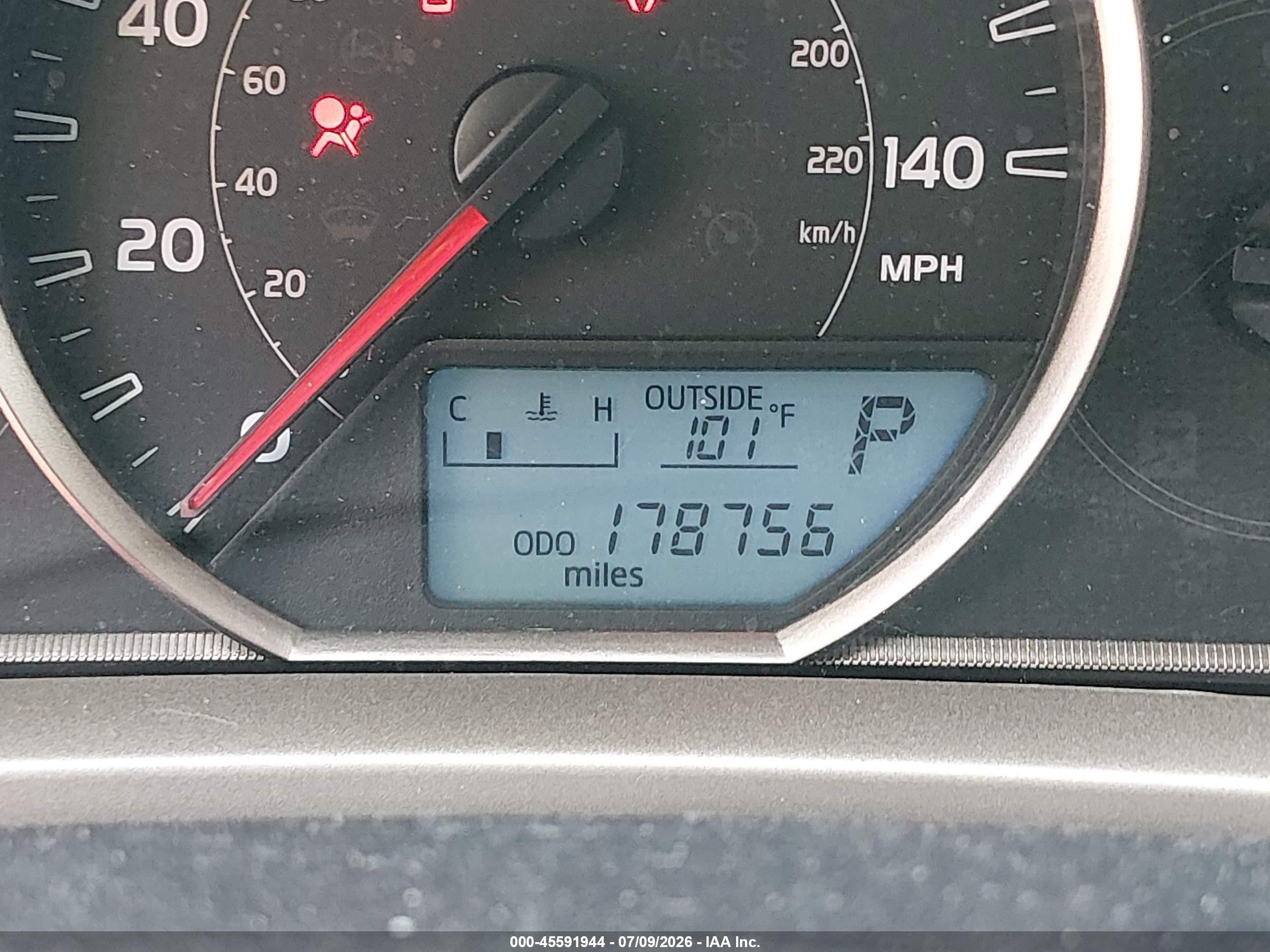 2015 Toyota Rav4 Xle Tan vin: 2T3WFREVXFW142801
