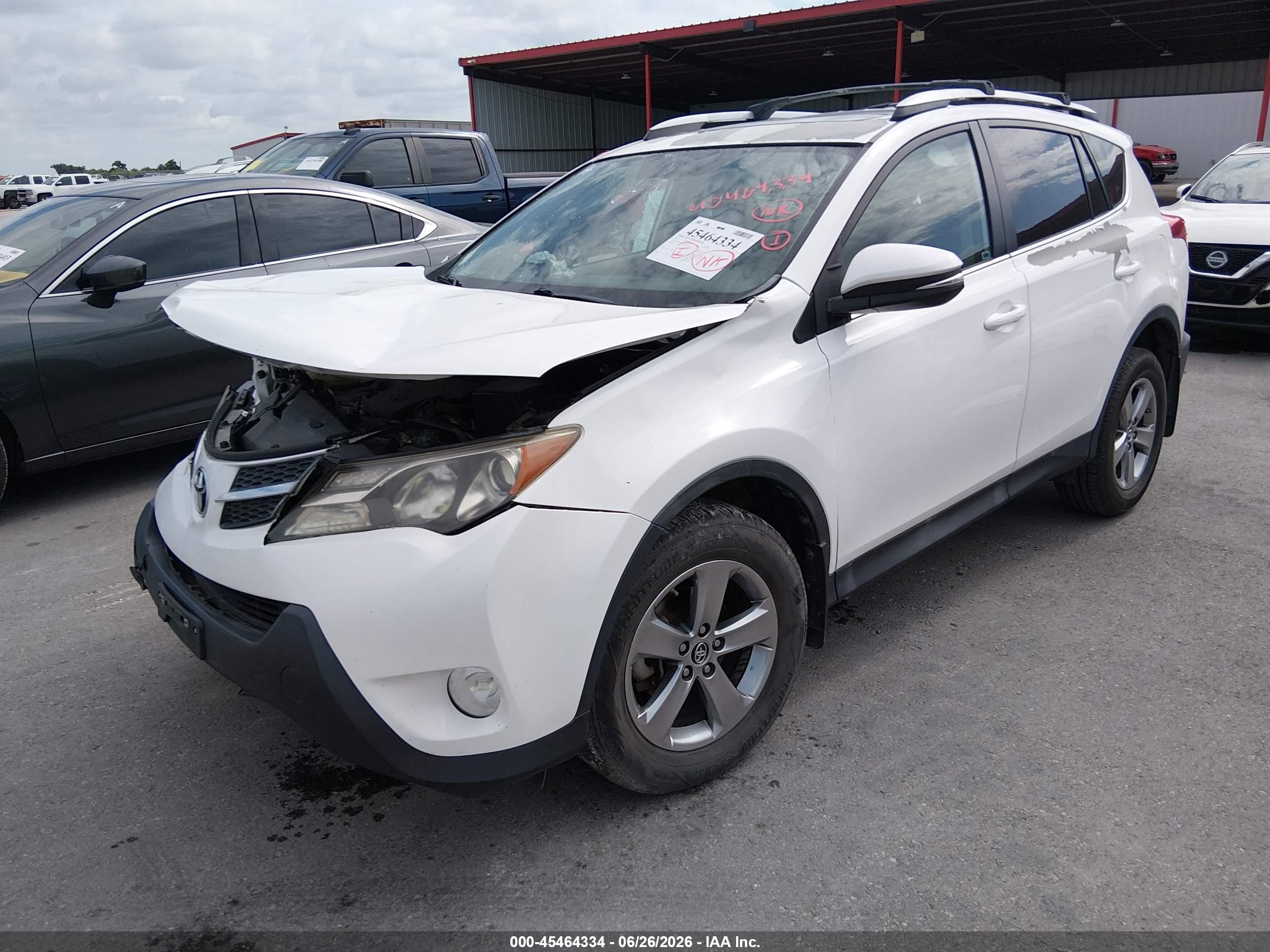 2015 Toyota Rav4 Xle White vin: 2T3WFREVXFW146024