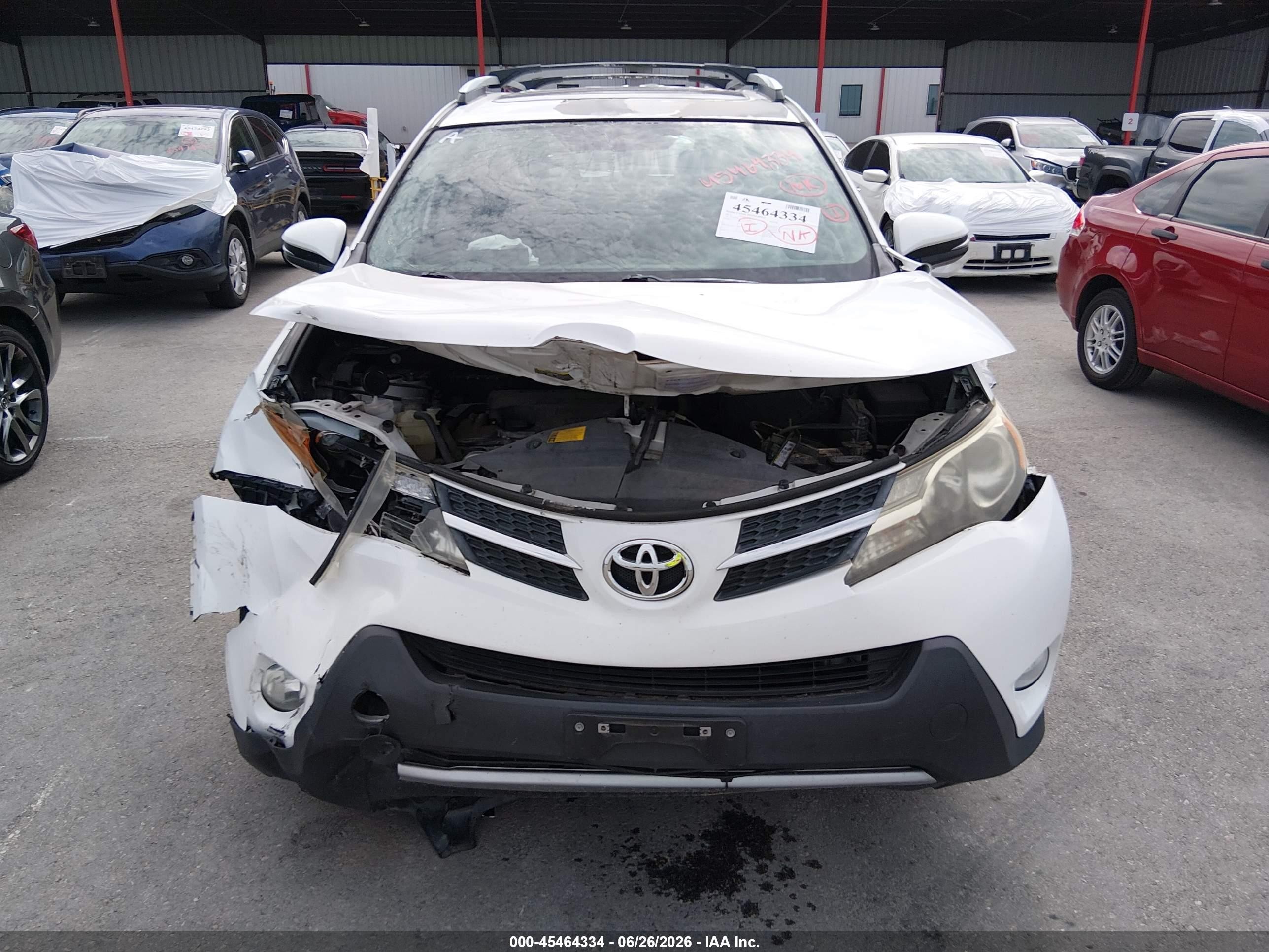 2015 Toyota Rav4 Xle White vin: 2T3WFREVXFW146024