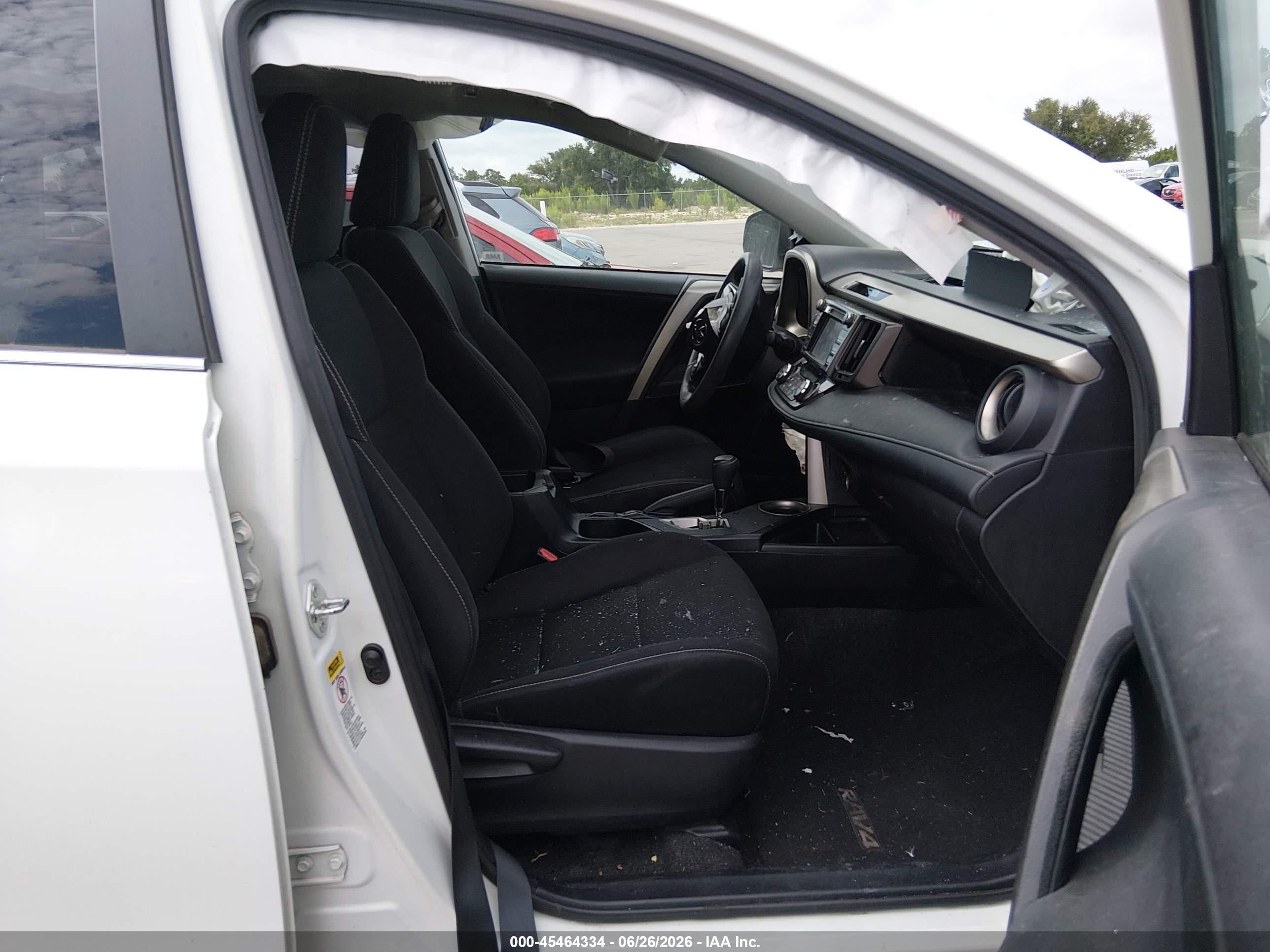2015 Toyota Rav4 Xle White vin: 2T3WFREVXFW146024