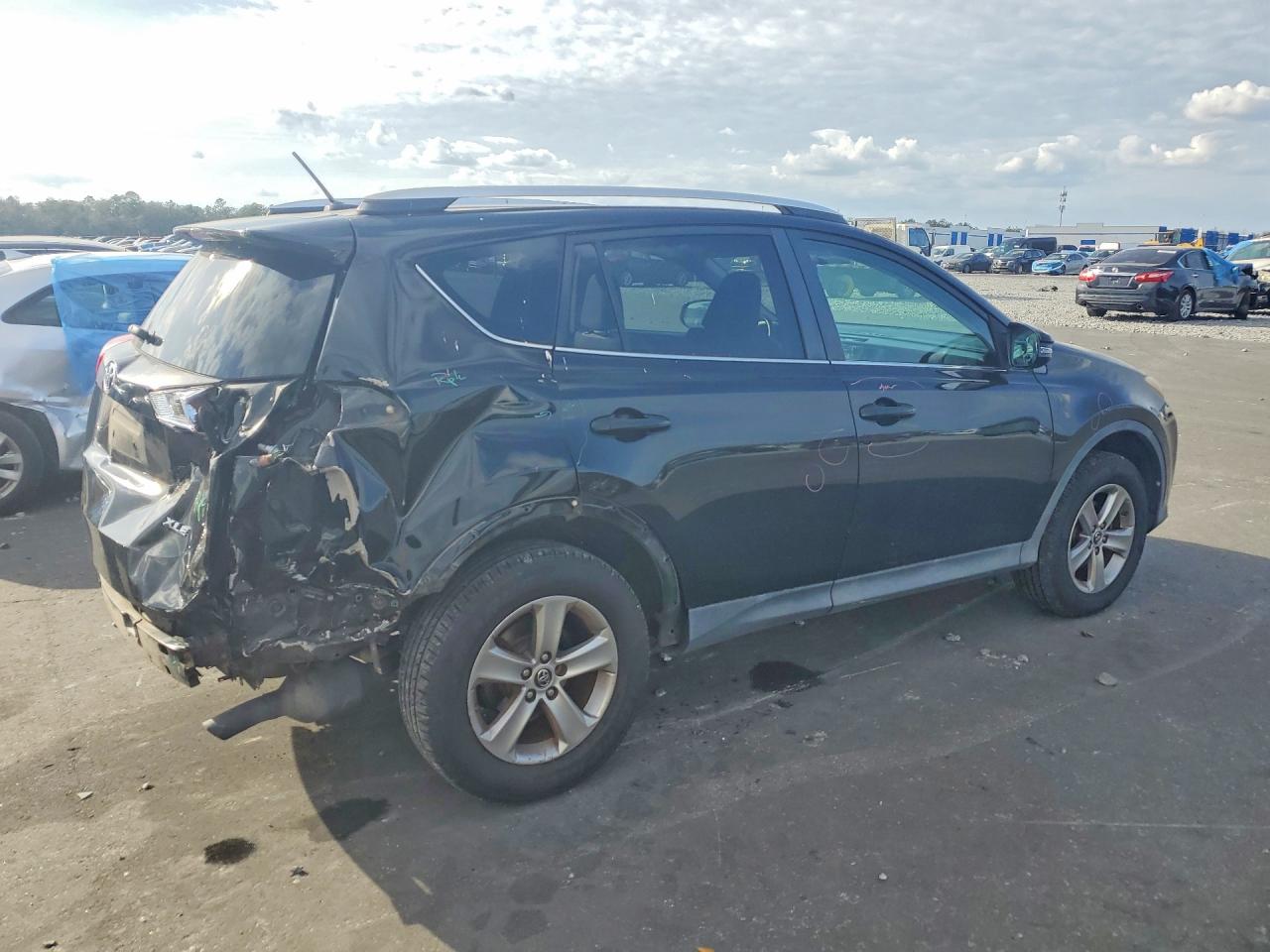 2015 Toyota Rav4 Xle Black vin: 2T3WFREVXFW169786