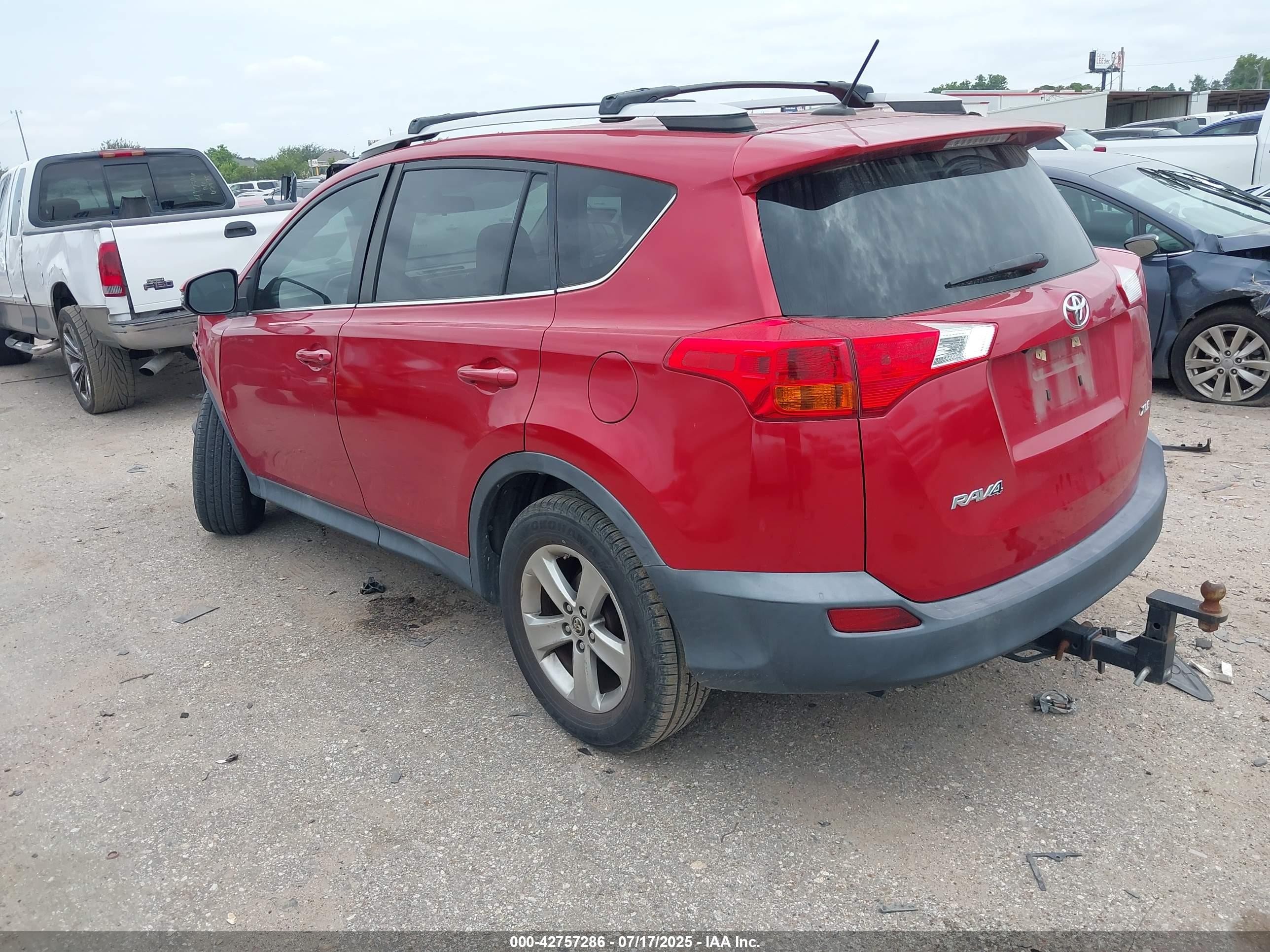 2015 Toyota Rav4 Xle Red vin: 2T3WFREVXFW199614