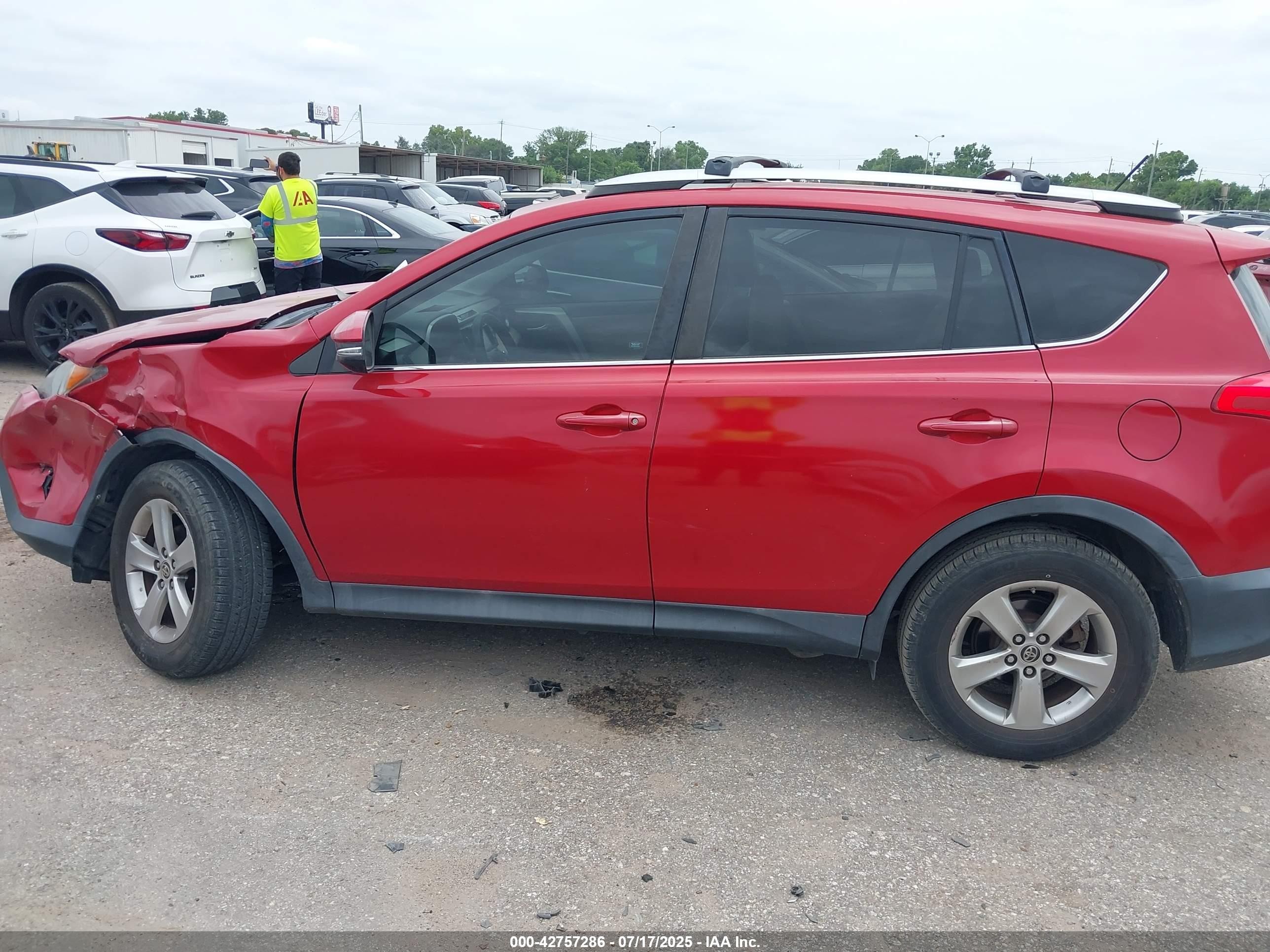 2015 Toyota Rav4 Xle Red vin: 2T3WFREVXFW199614