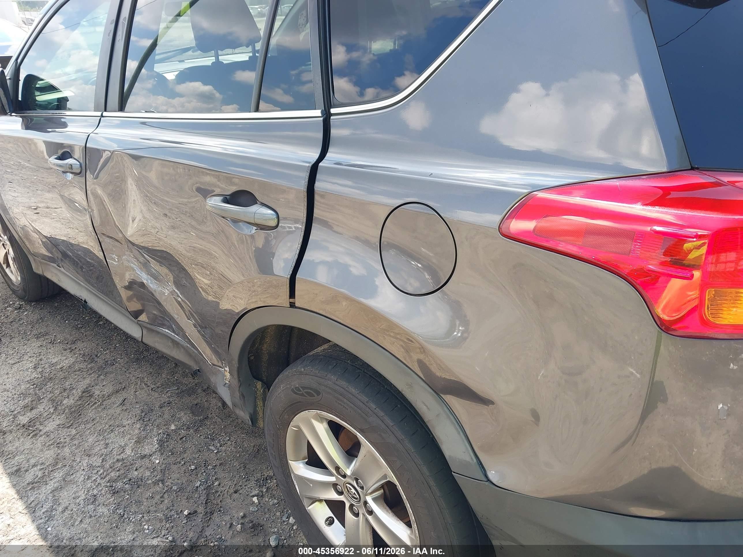 2015 Toyota Rav4 Xle Серый vin: 2T3WFREVXFW209445