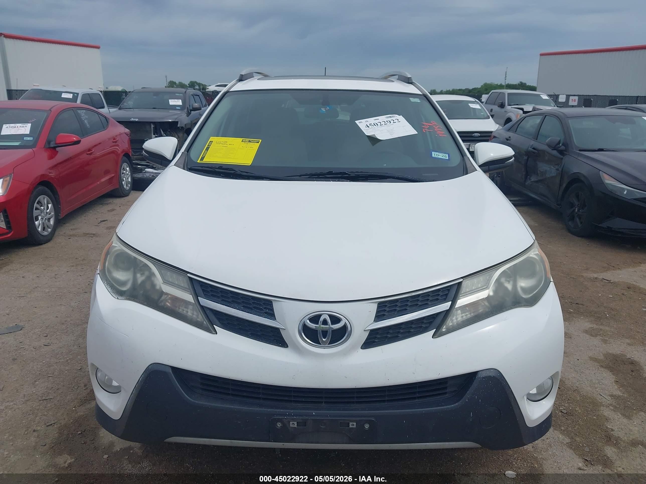 2015 Toyota Rav4 Xle White vin: 2T3WFREVXFW212832