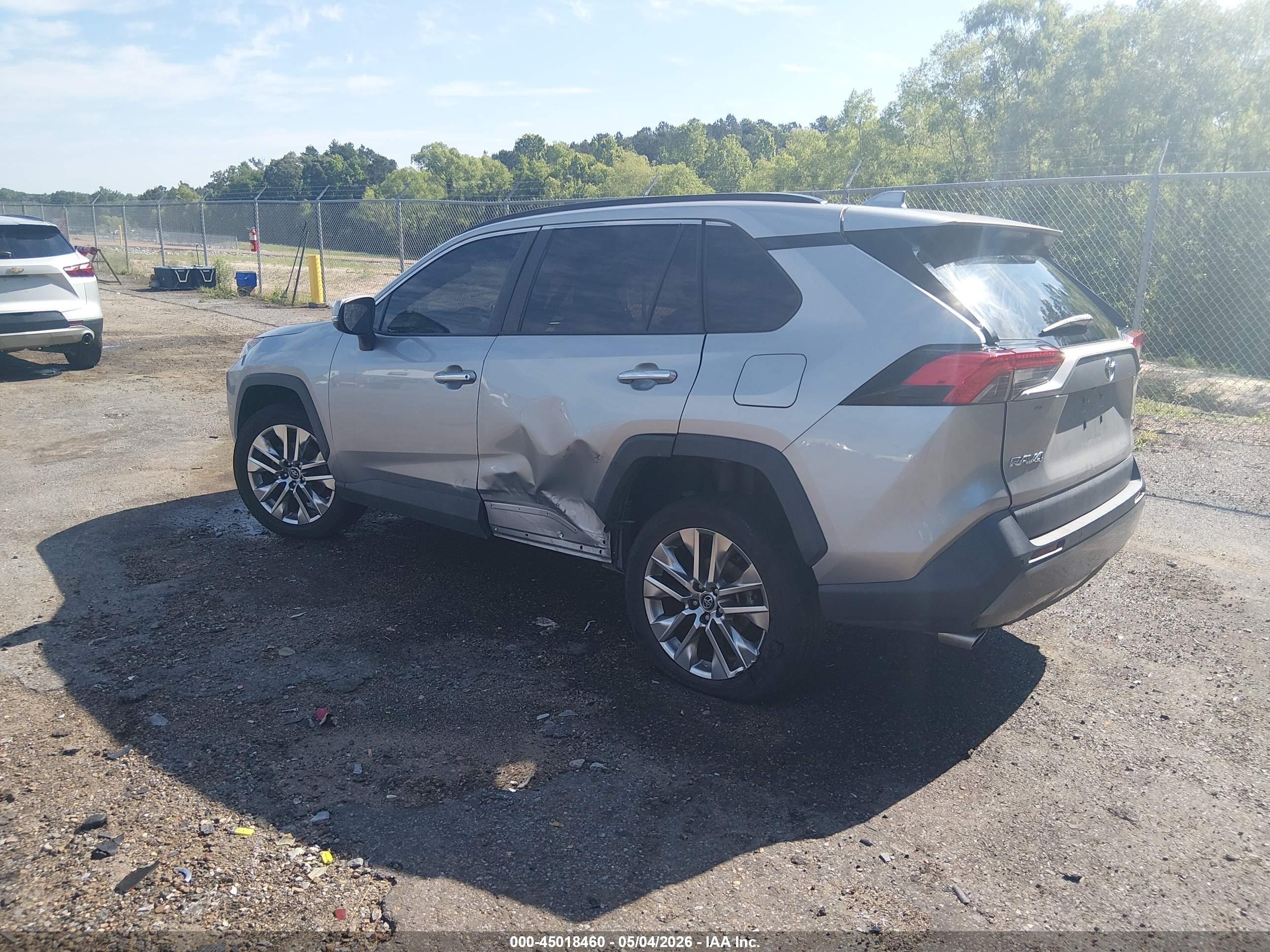 2020 Toyota Rav4 Limited Silver vin: 2T3Y1RFV0LC069909