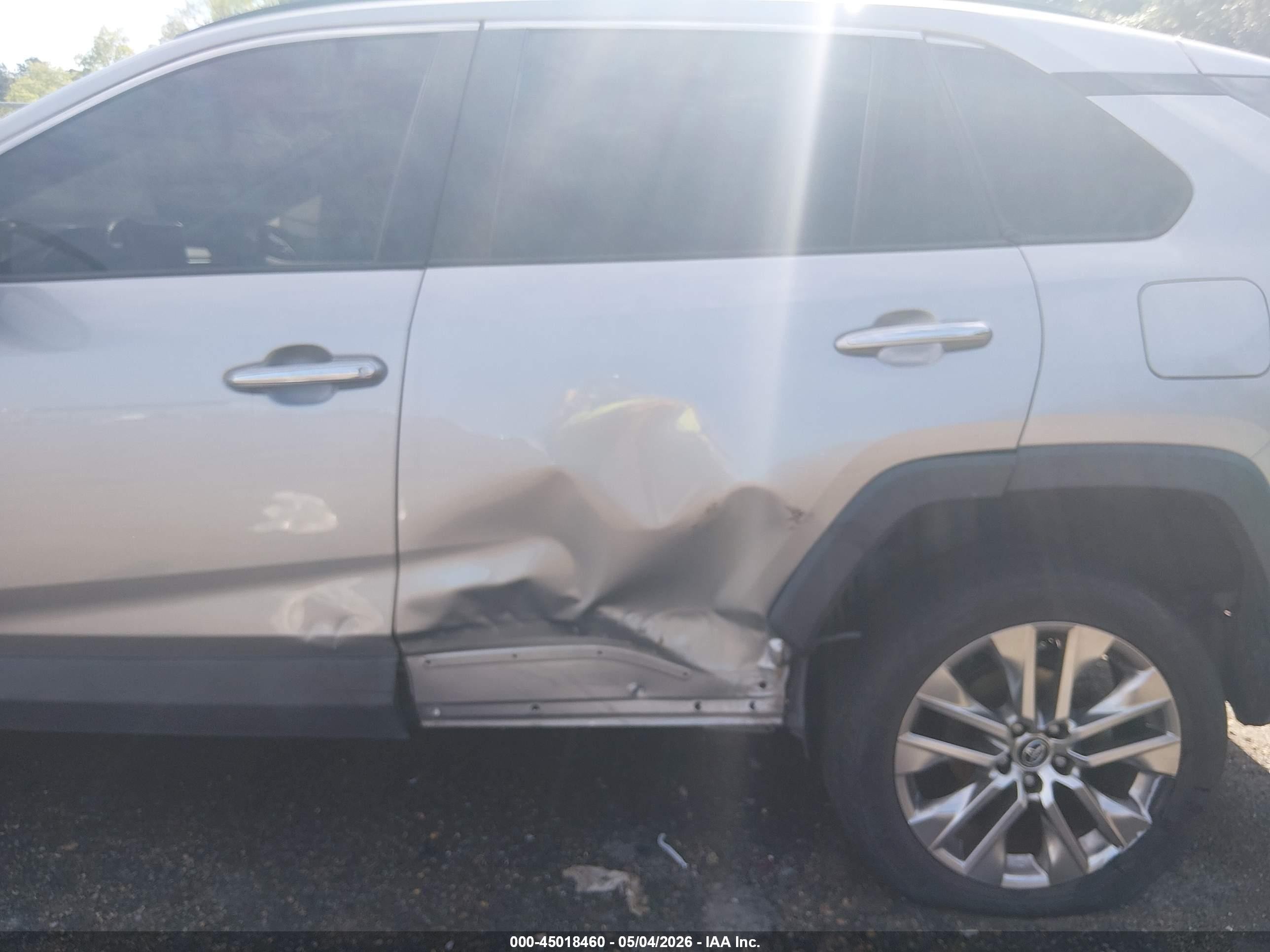 2020 Toyota Rav4 Limited Silver vin: 2T3Y1RFV0LC069909