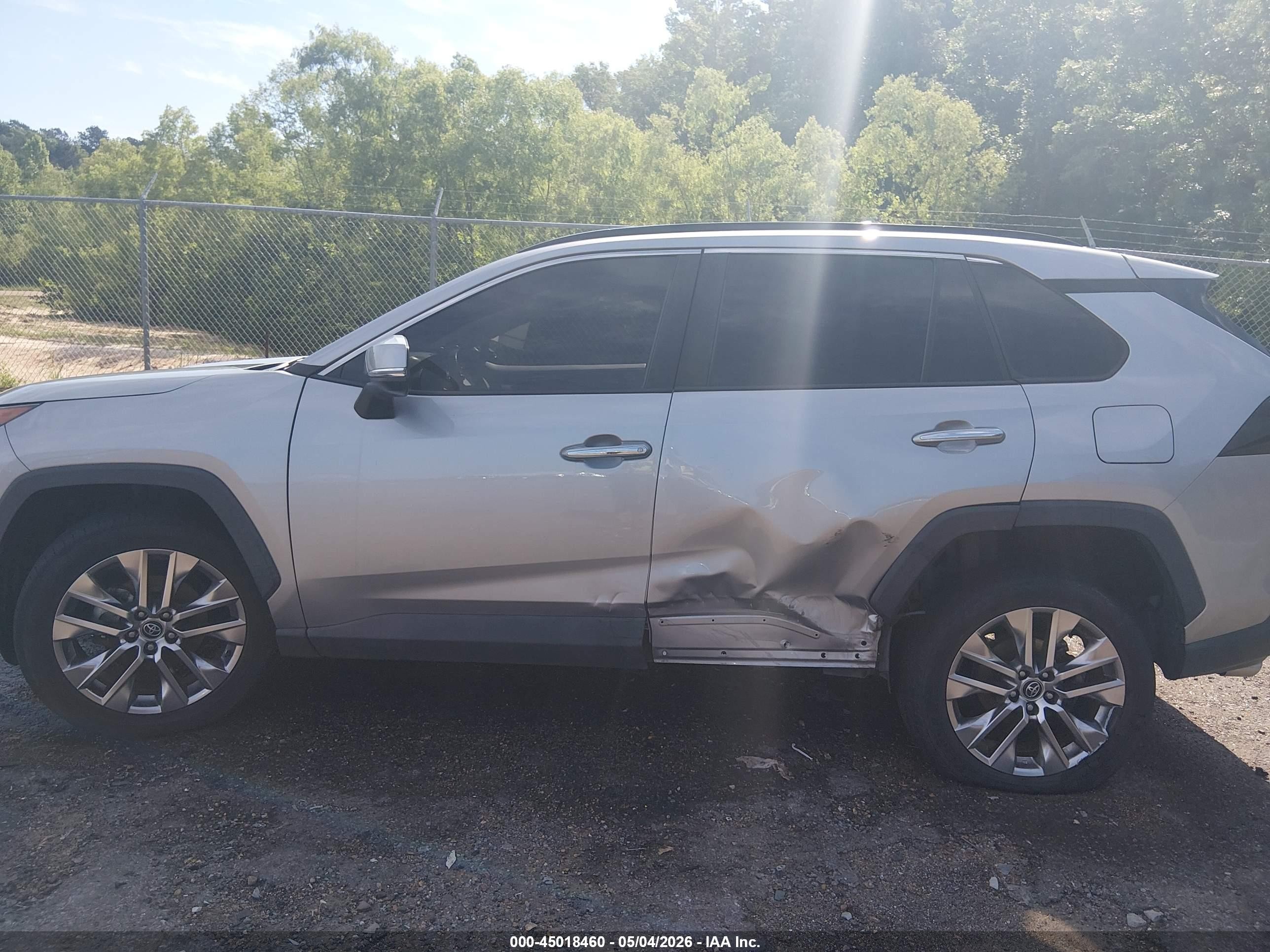 2020 Toyota Rav4 Limited Silver vin: 2T3Y1RFV0LC069909