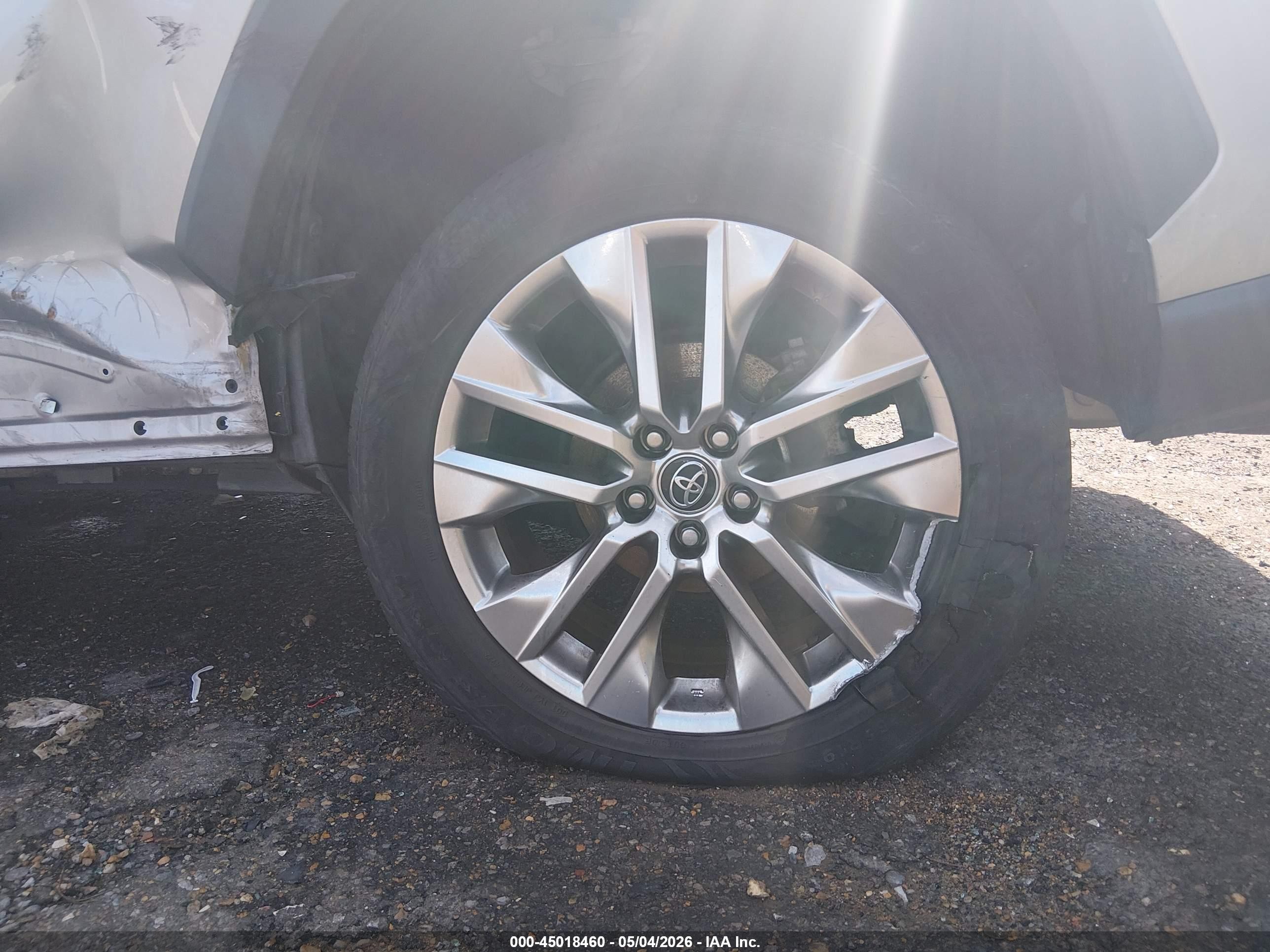 2020 Toyota Rav4 Limited Silver vin: 2T3Y1RFV0LC069909