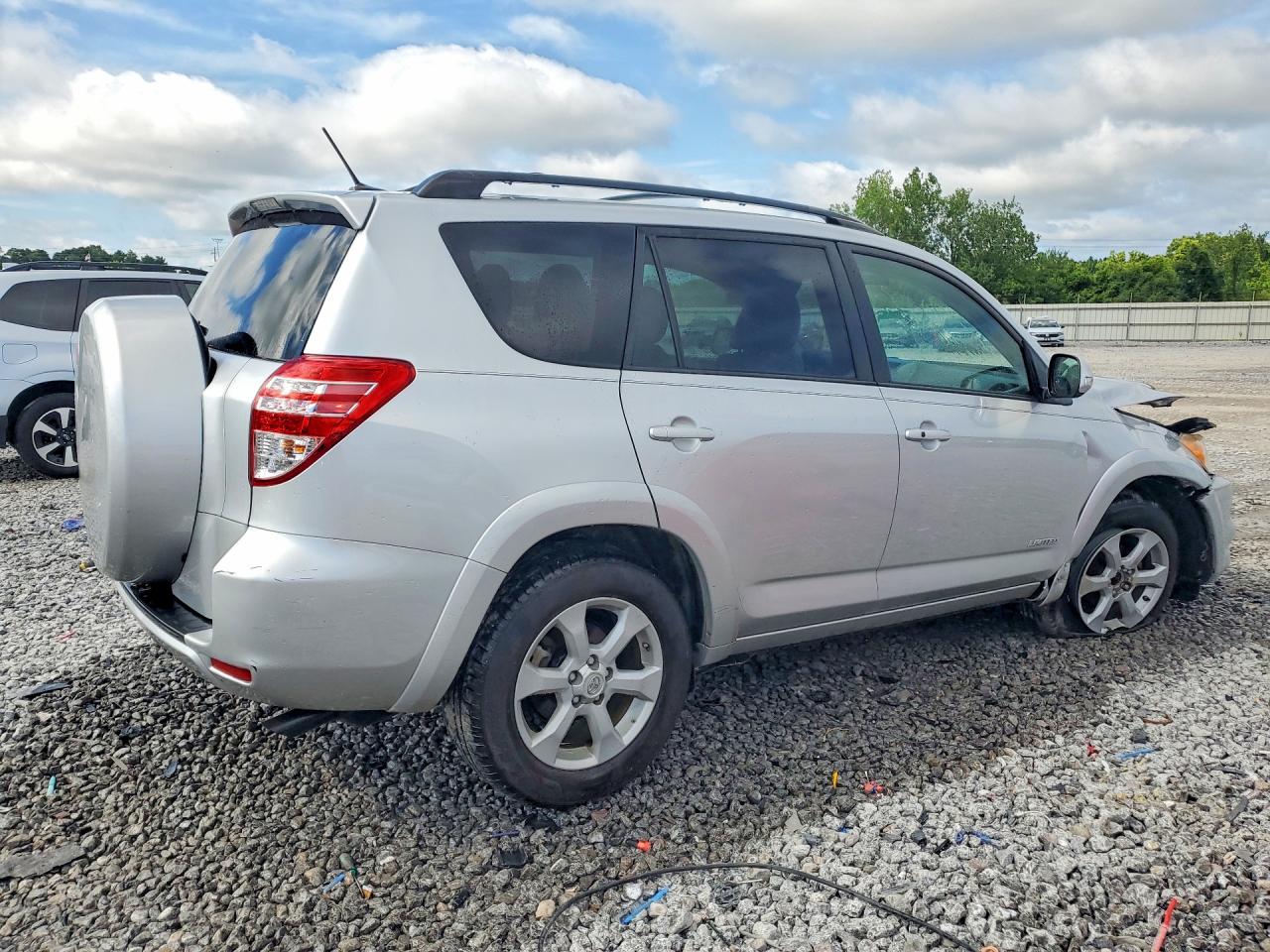 2011 Toyota Rav4 Limited Silver vin: 2T3YF4DV0BW094586