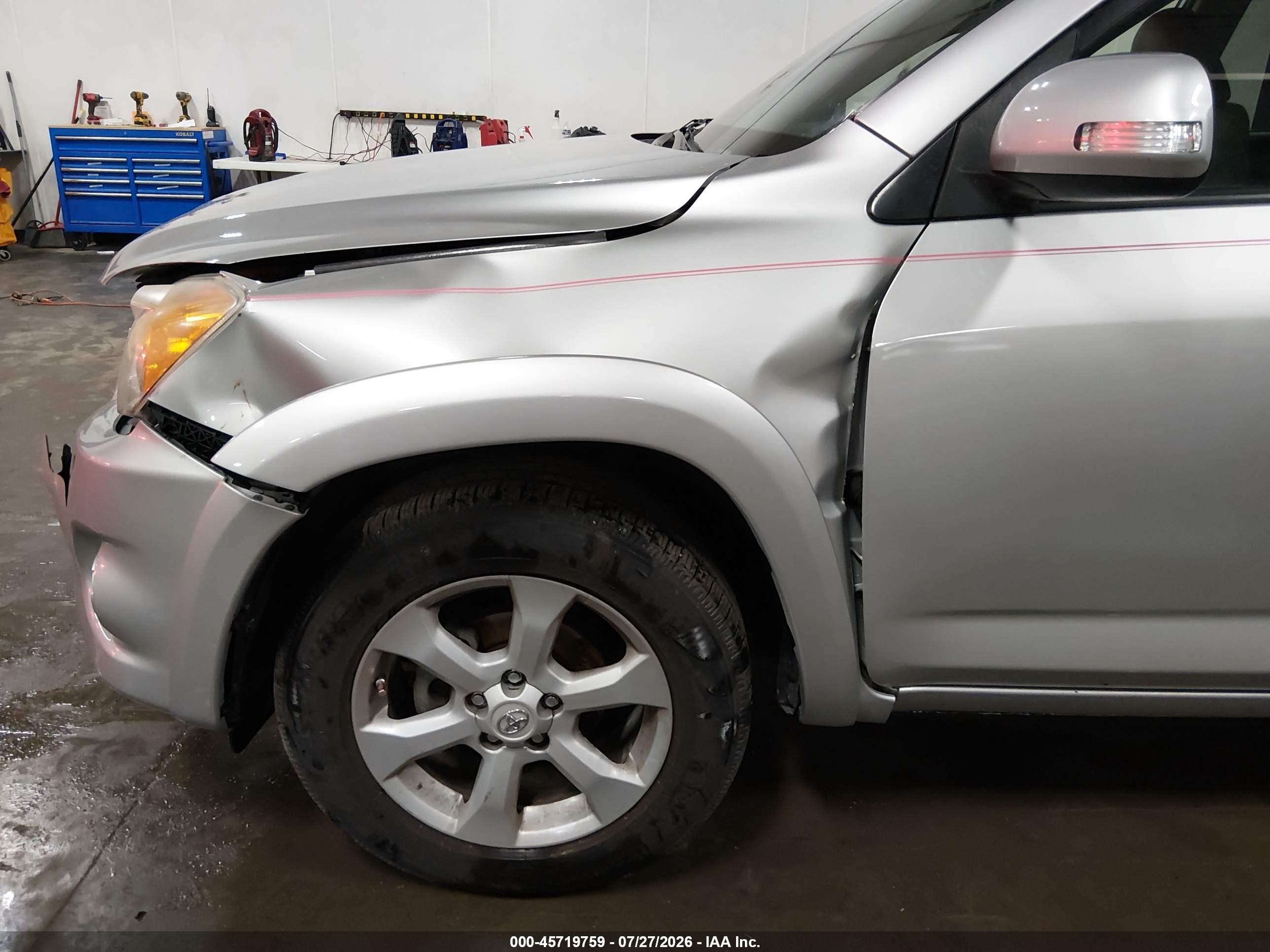 2011 Toyota Rav4 Limited Silver vin: 2T3YF4DV2BW075554