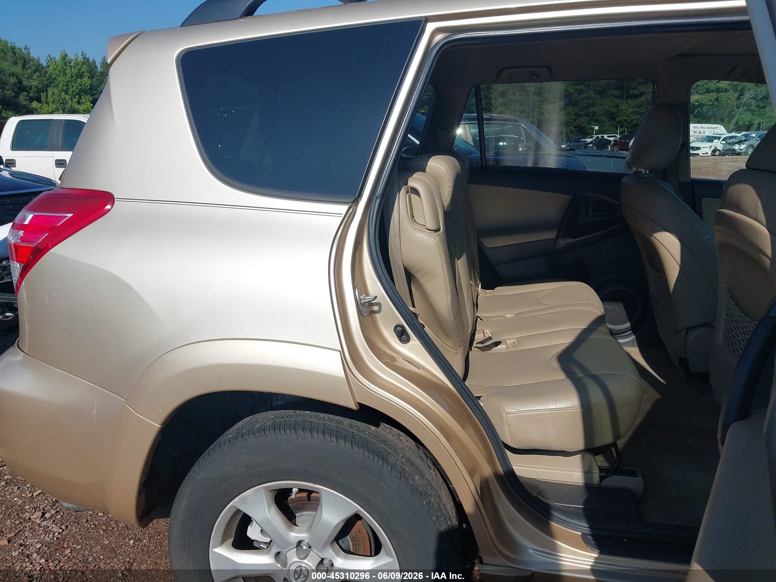 2011 Toyota Rav4 Limited Tan vin: 2T3YF4DV4BW084367