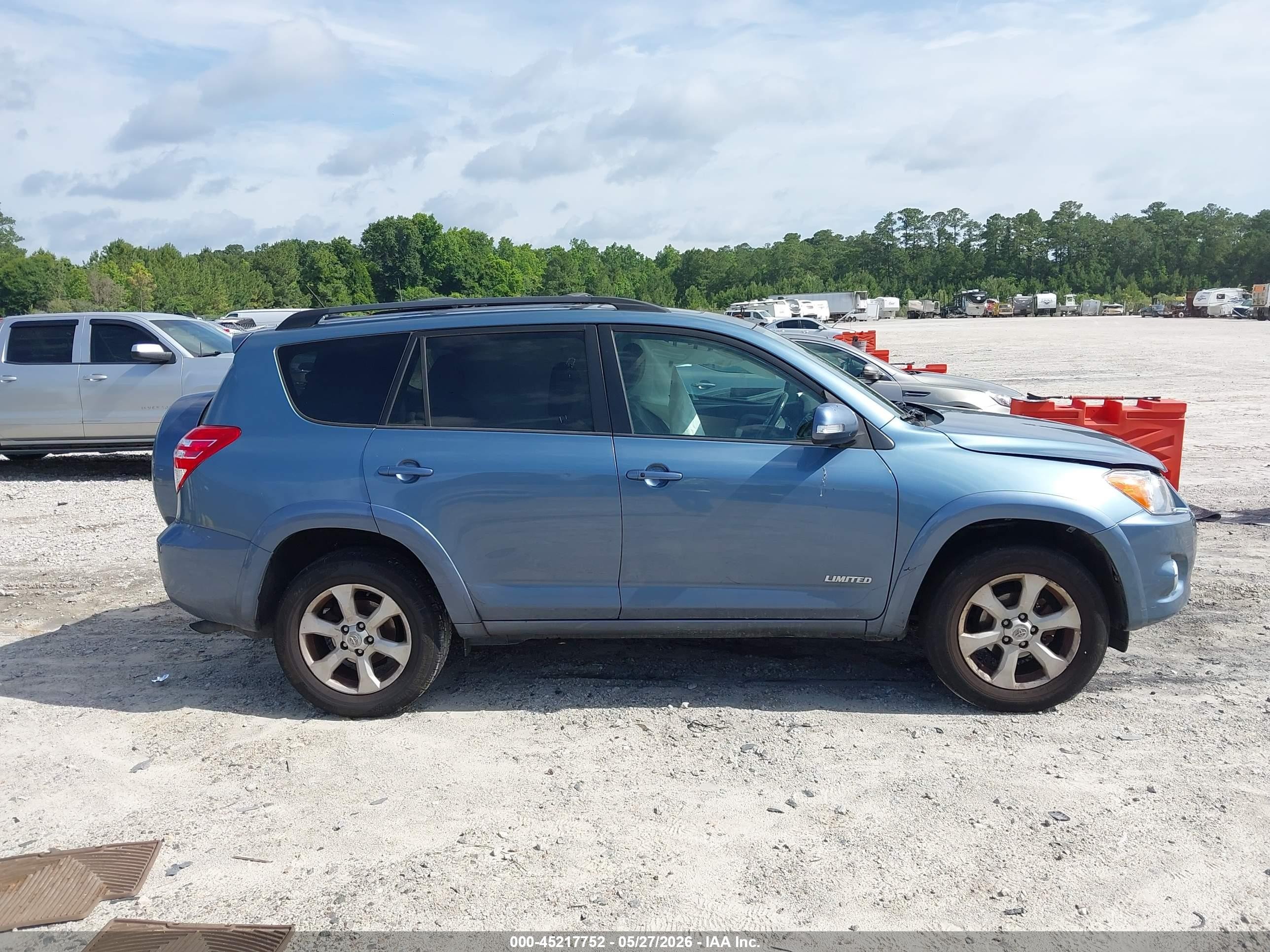 2011 Toyota Rav4 Limited Blue vin: 2T3YF4DV5BW089092