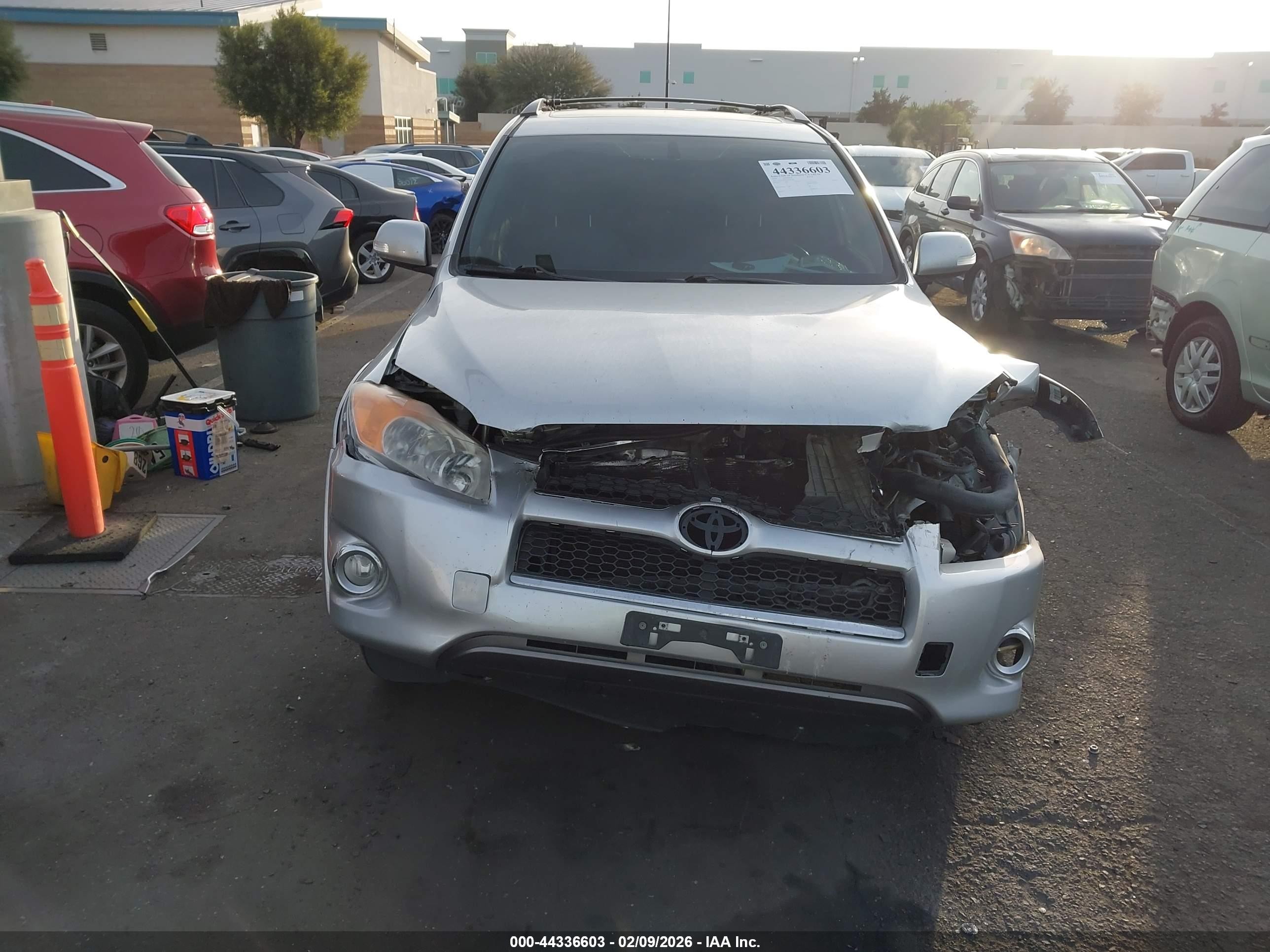 2010 Toyota Rav4 Limited Серебряный vin: 2T3YF4DV6AW024542