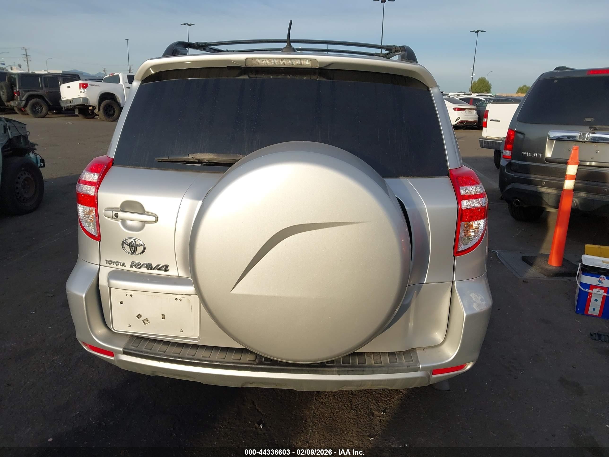 2010 Toyota Rav4 Limited Серебряный vin: 2T3YF4DV6AW024542