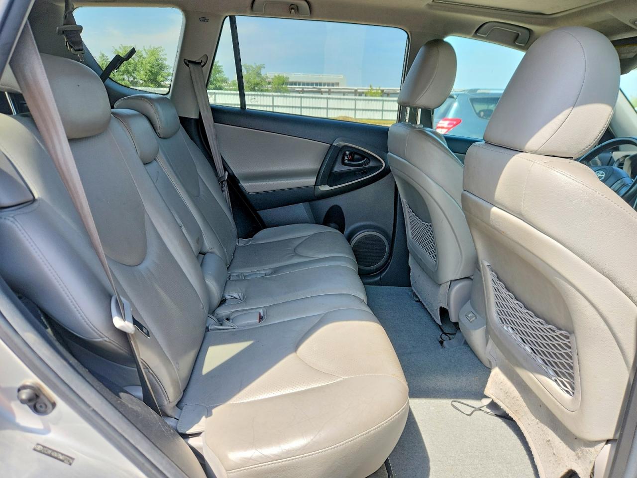 2011 Toyota Rav 4 Silver vin: 2T3YF4DV7BW072214