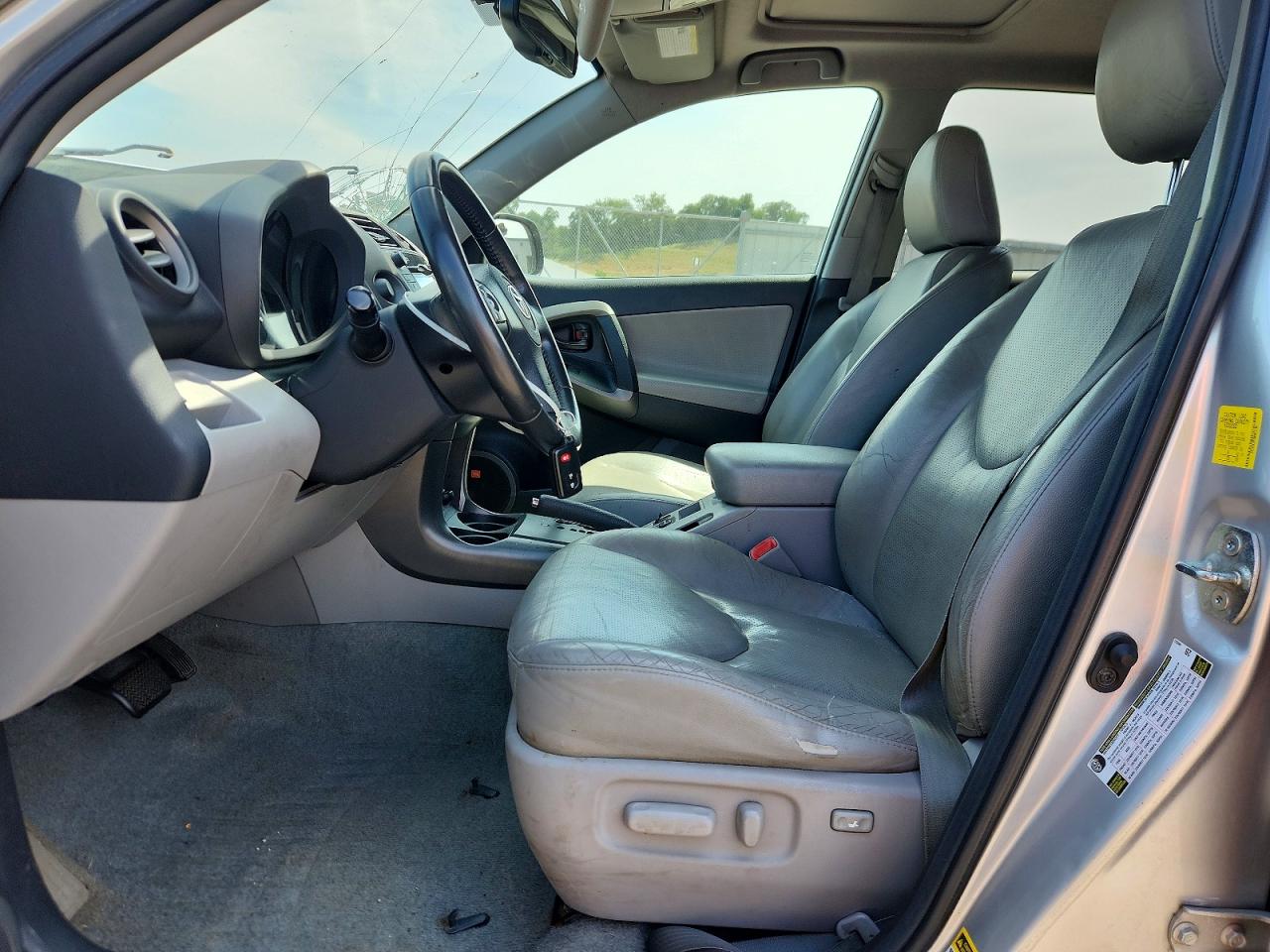 2011 Toyota Rav 4 Silver vin: 2T3YF4DV7BW072214