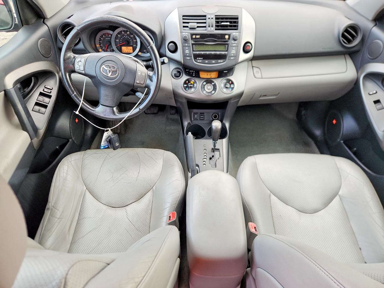 2011 Toyota Rav4 Limited Red vin: 2T3YF4DV8BW054630