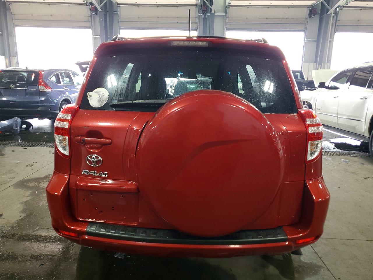 2011 Toyota Rav4 Limited Red vin: 2T3YF4DV8BW073789