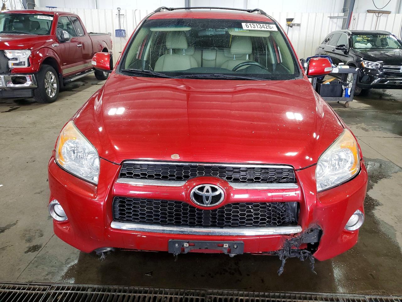 2011 Toyota Rav4 Limited Red vin: 2T3YF4DV8BW073789