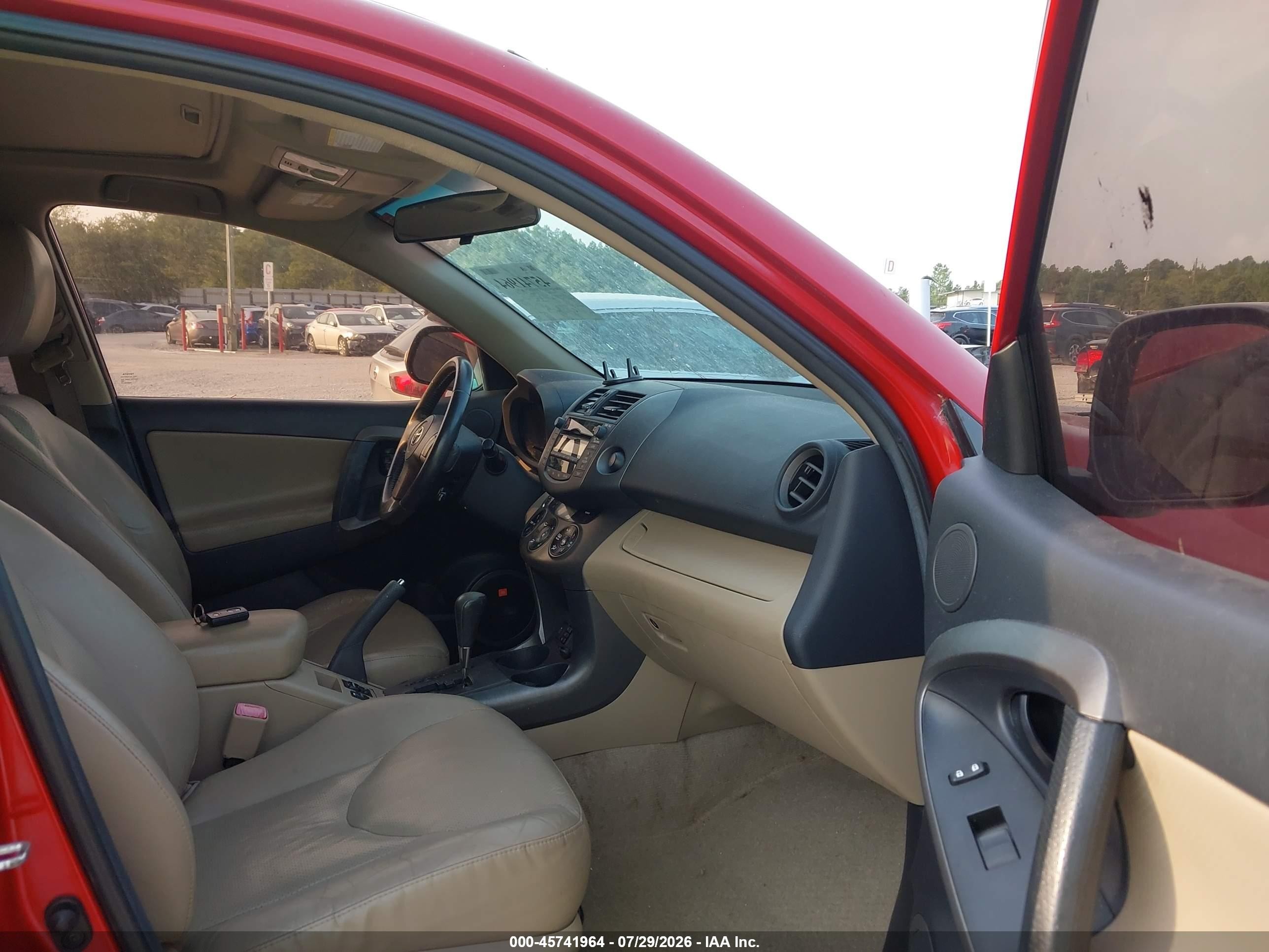 2011 Toyota Rav4 Limited Red vin: 2T3YF4DV9BW102376