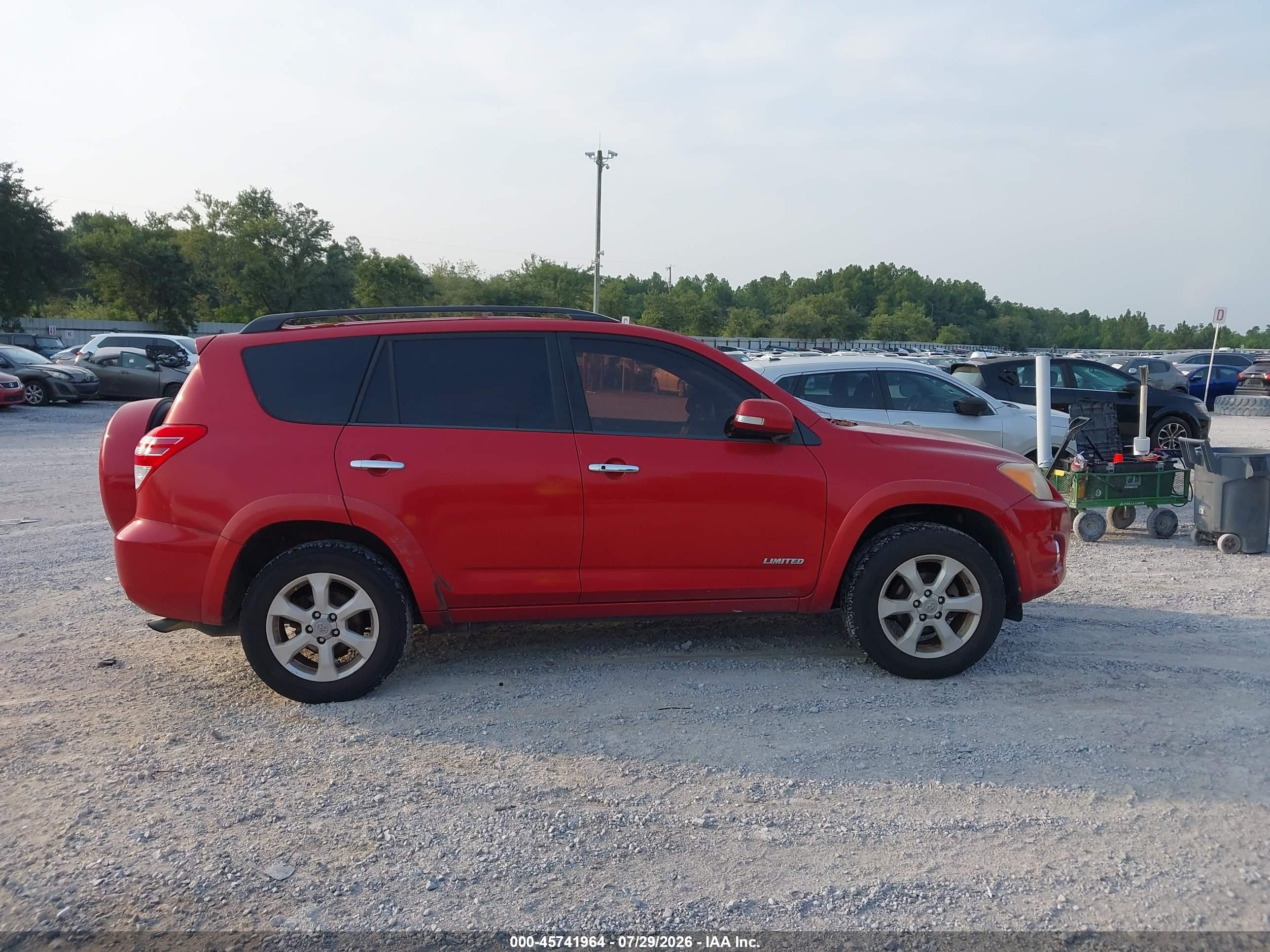 2011 Toyota Rav4 Limited Red vin: 2T3YF4DV9BW102376