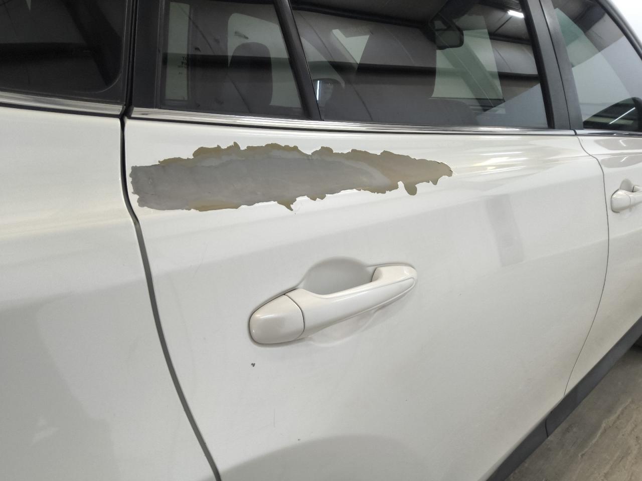 2013 Toyota Rav4 Limited Белый vin: 2T3YFREV0DW041496 Damage: Right Rear Door, Peeling, > 12 Inches