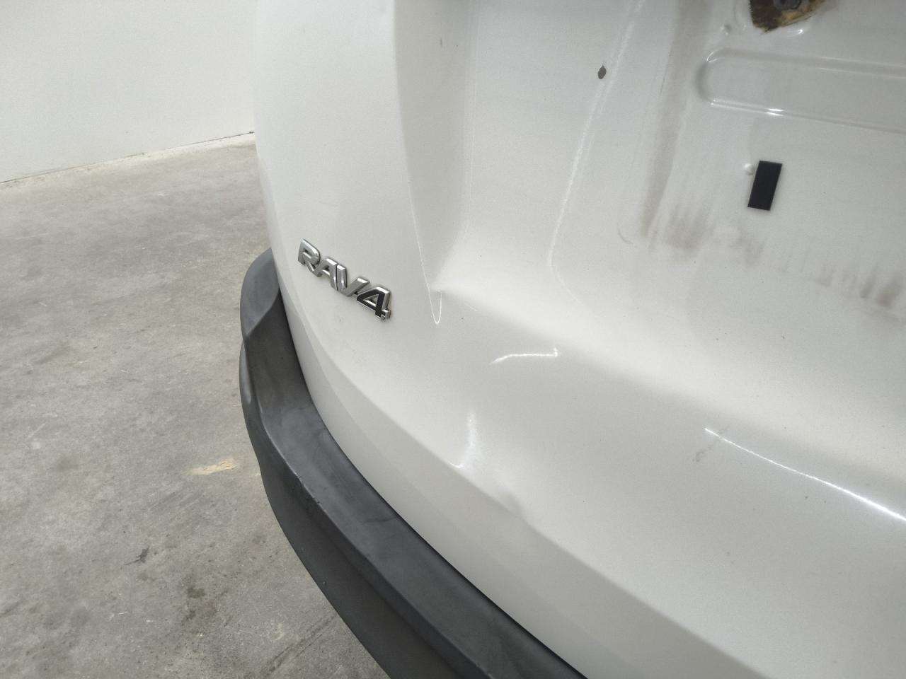 2013 Toyota Rav4 Limited Белый vin: 2T3YFREV0DW041496 Damage: Lift Gate, Dent(S) W/ Paint Dmg, 2 To 3 Inches