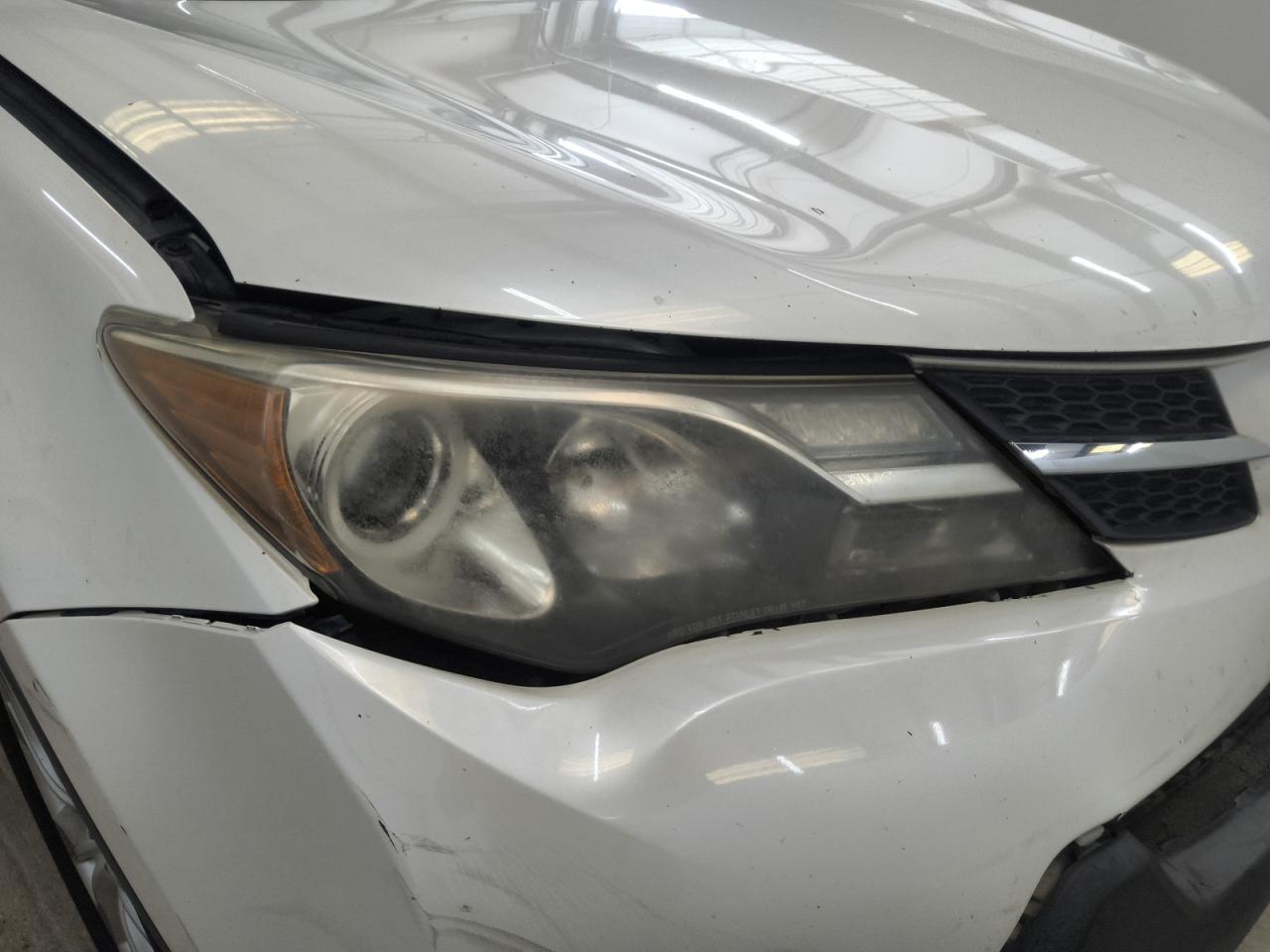 2013 Toyota Rav4 Limited Белый vin: 2T3YFREV0DW041496 Damage: Right Head Lamp, Faded, Repair Required