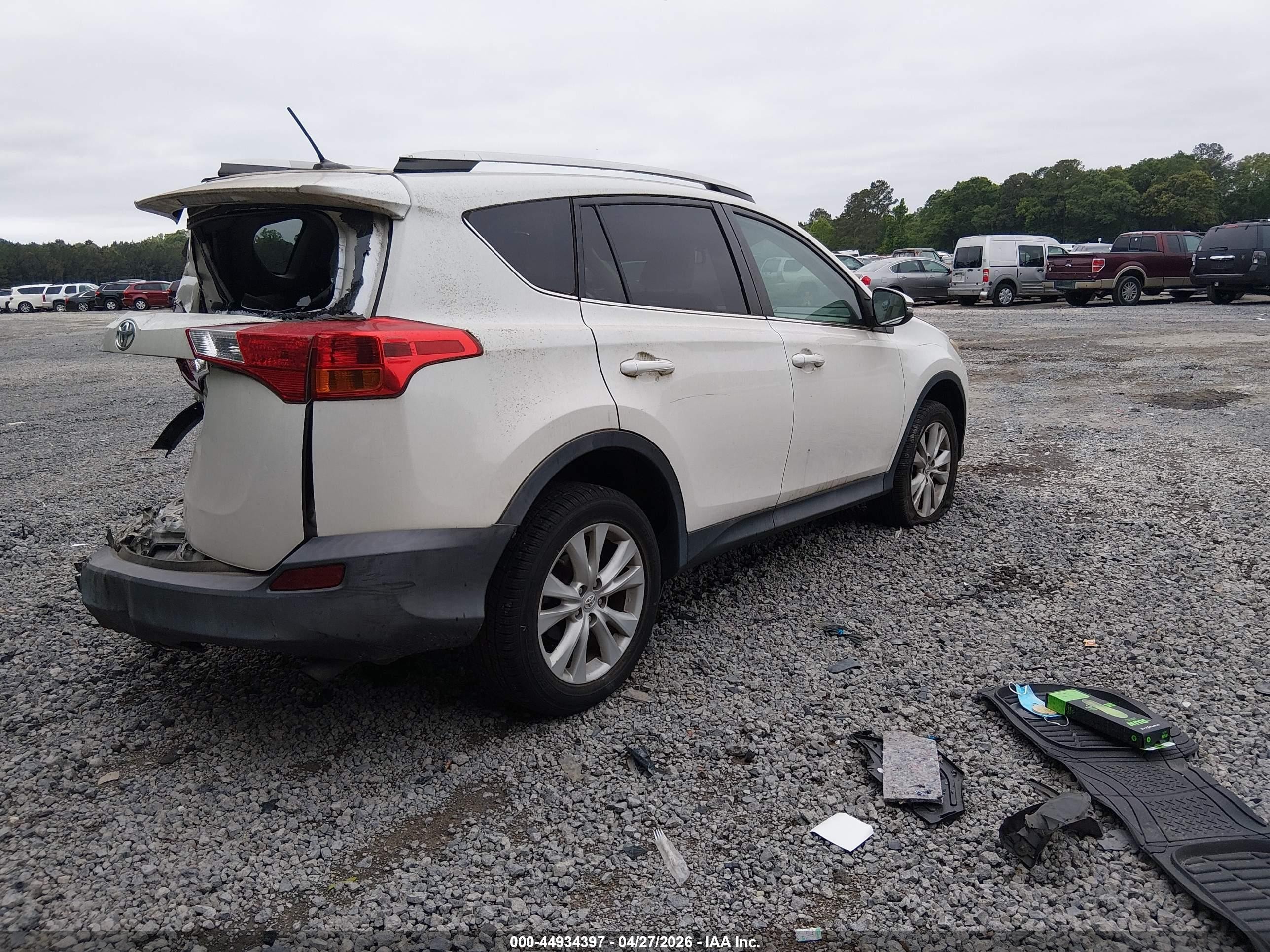 2013 Toyota Rav4 Limited White vin: 2T3YFREV0DW047539