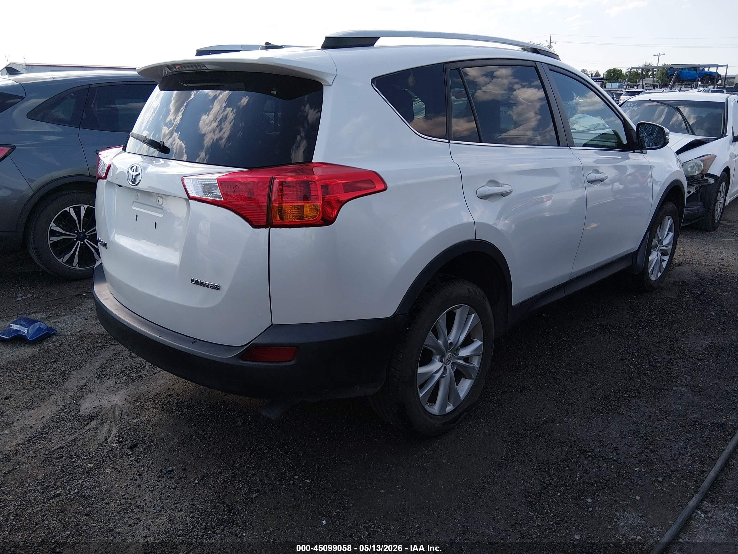 2014 Toyota Rav4 Limited White vin: 2T3YFREV0EW074922