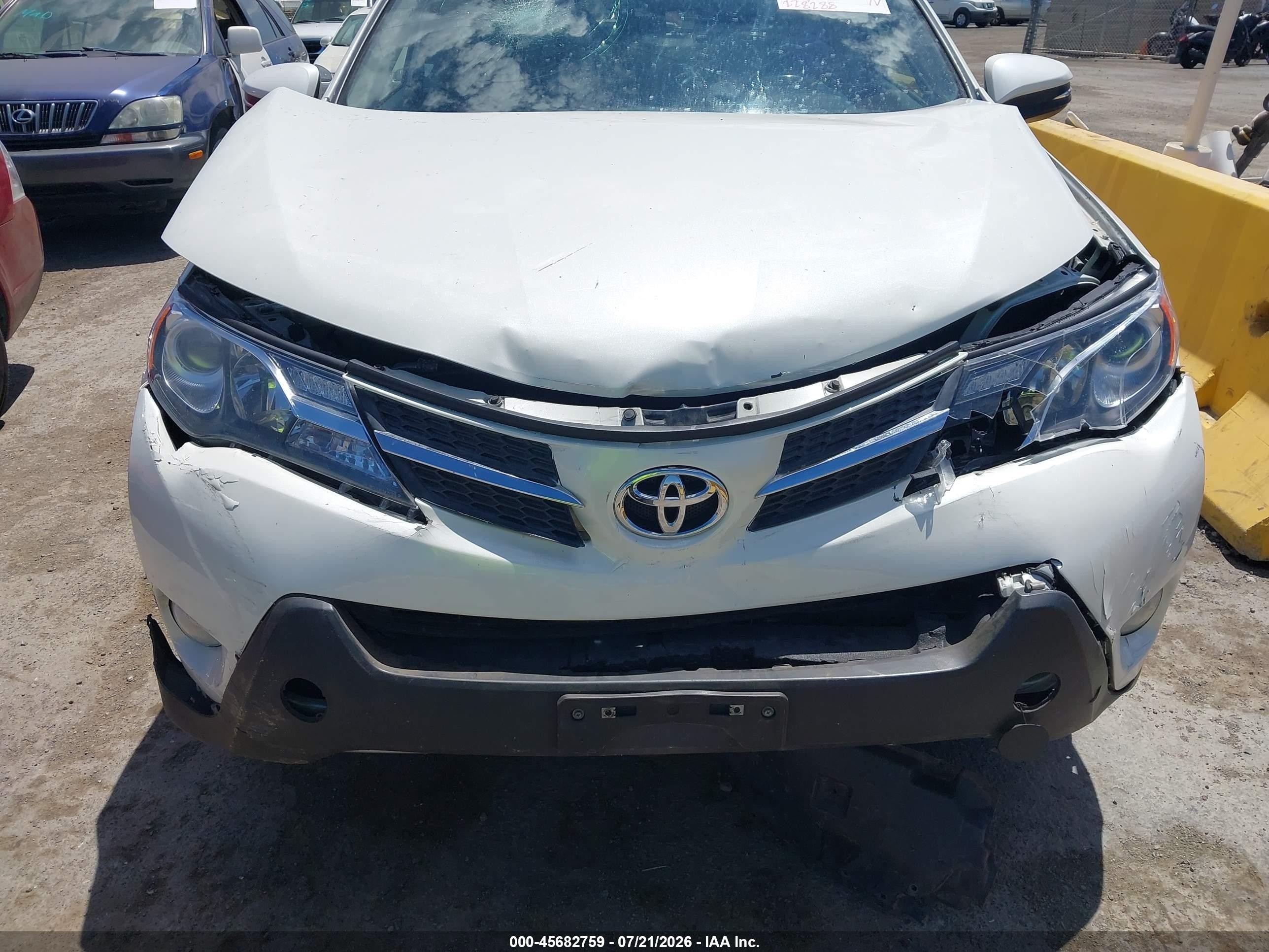 2015 Toyota Rav4 Limited White vin: 2T3YFREV0FW160958