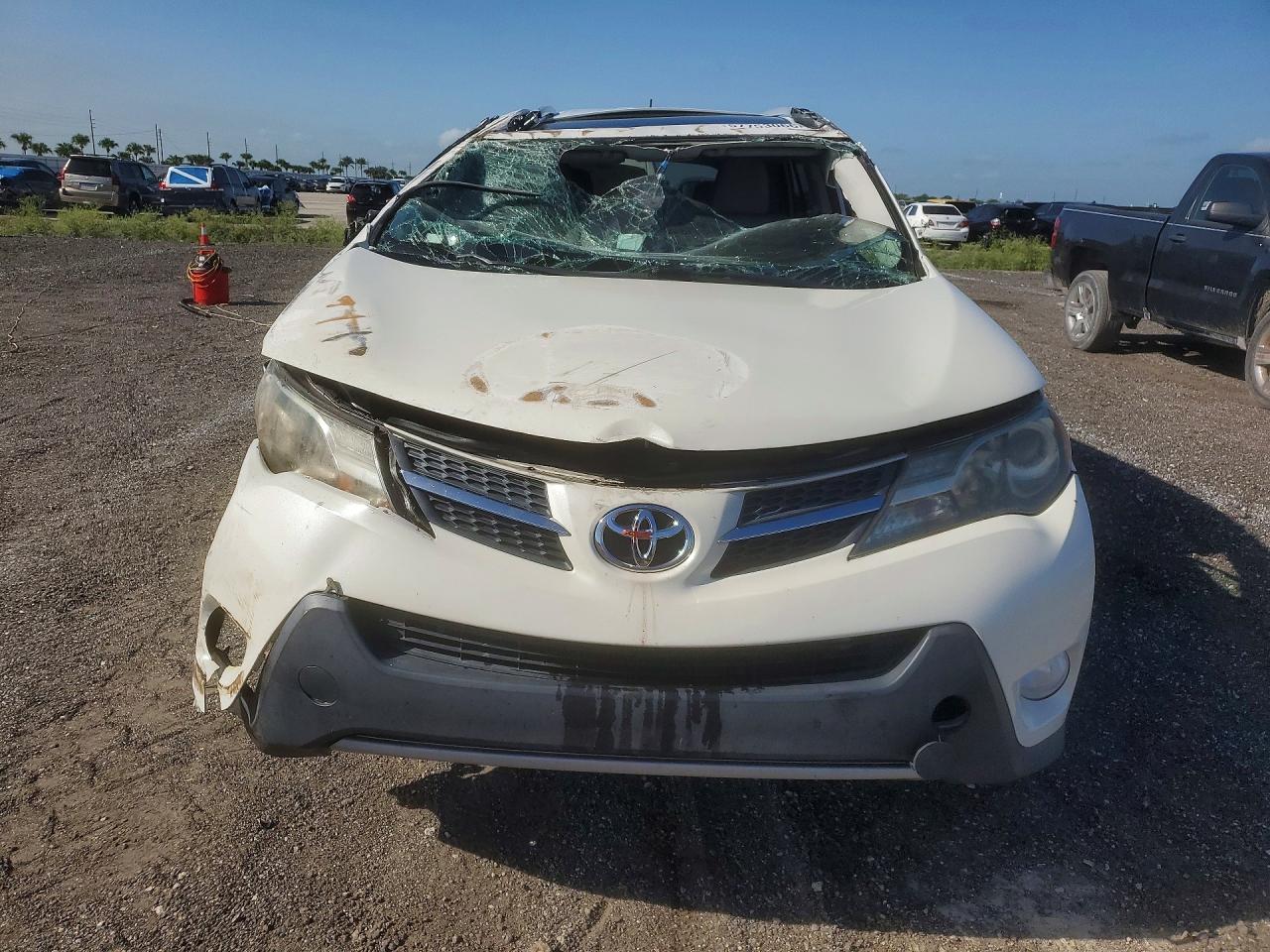 2015 Toyota Rav4 Limited White vin: 2T3YFREV0FW179168