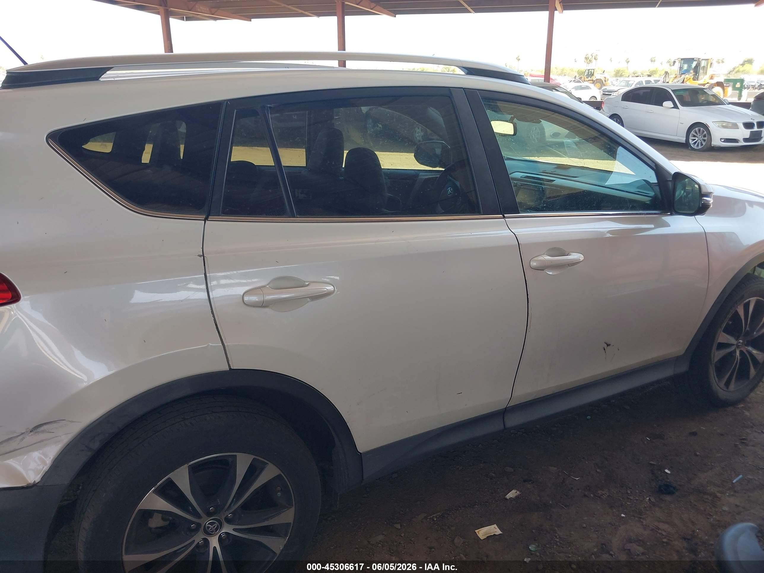 2015 Toyota Rav4 Limited White vin: 2T3YFREV0FW197993