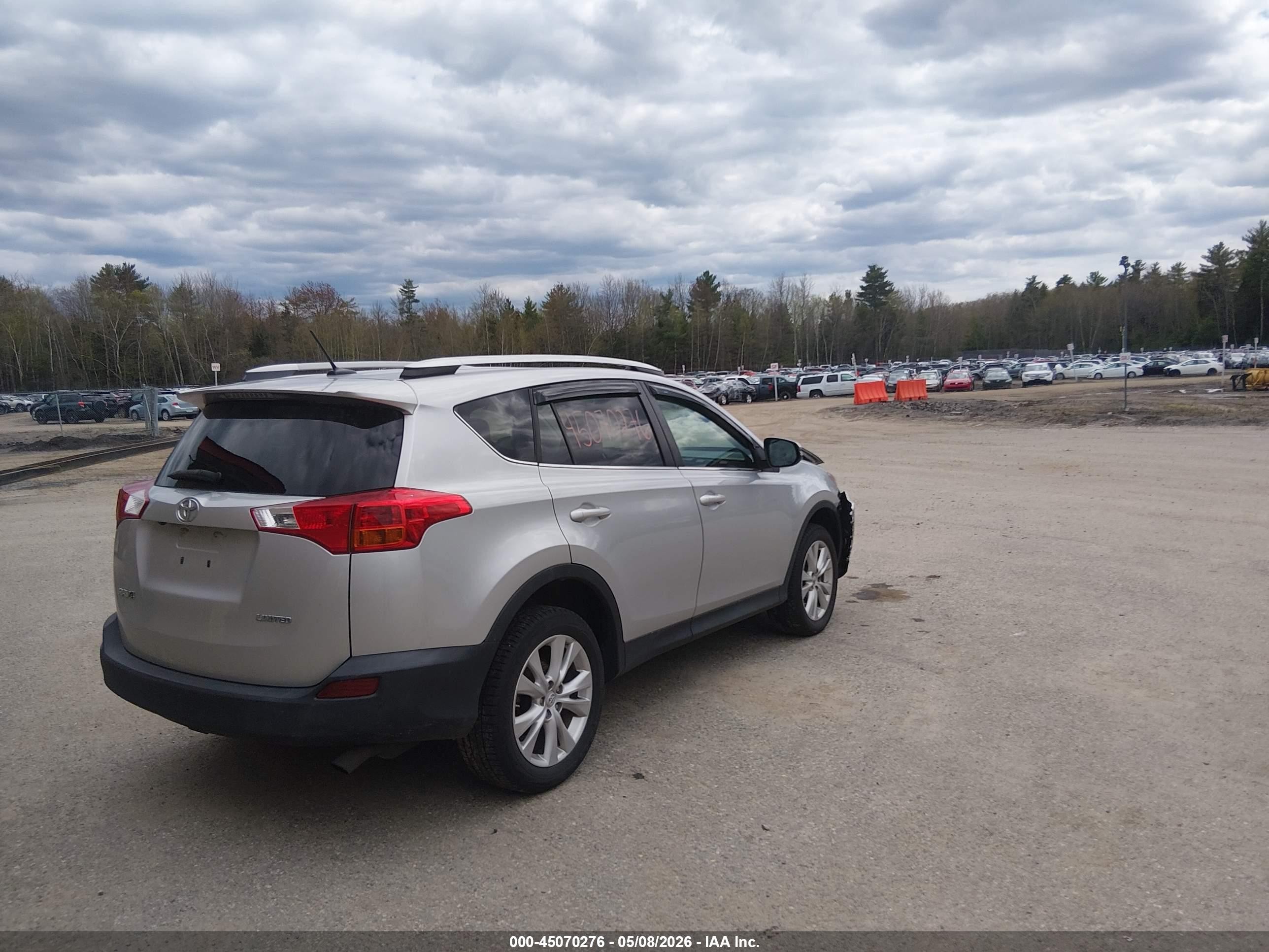 2015 Toyota Rav4 Limited Silver vin: 2T3YFREV0FW216199