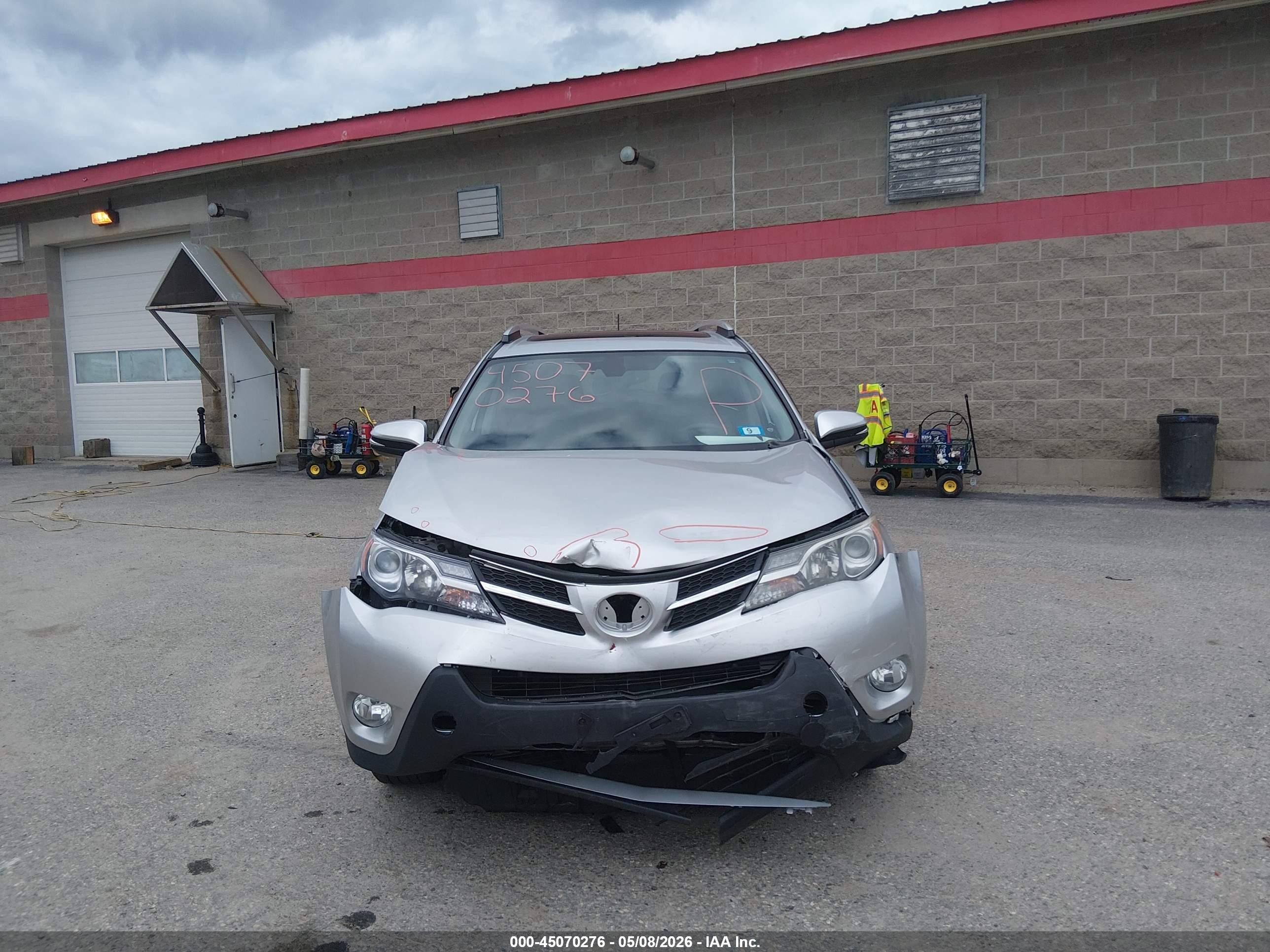 2015 Toyota Rav4 Limited Silver vin: 2T3YFREV0FW216199