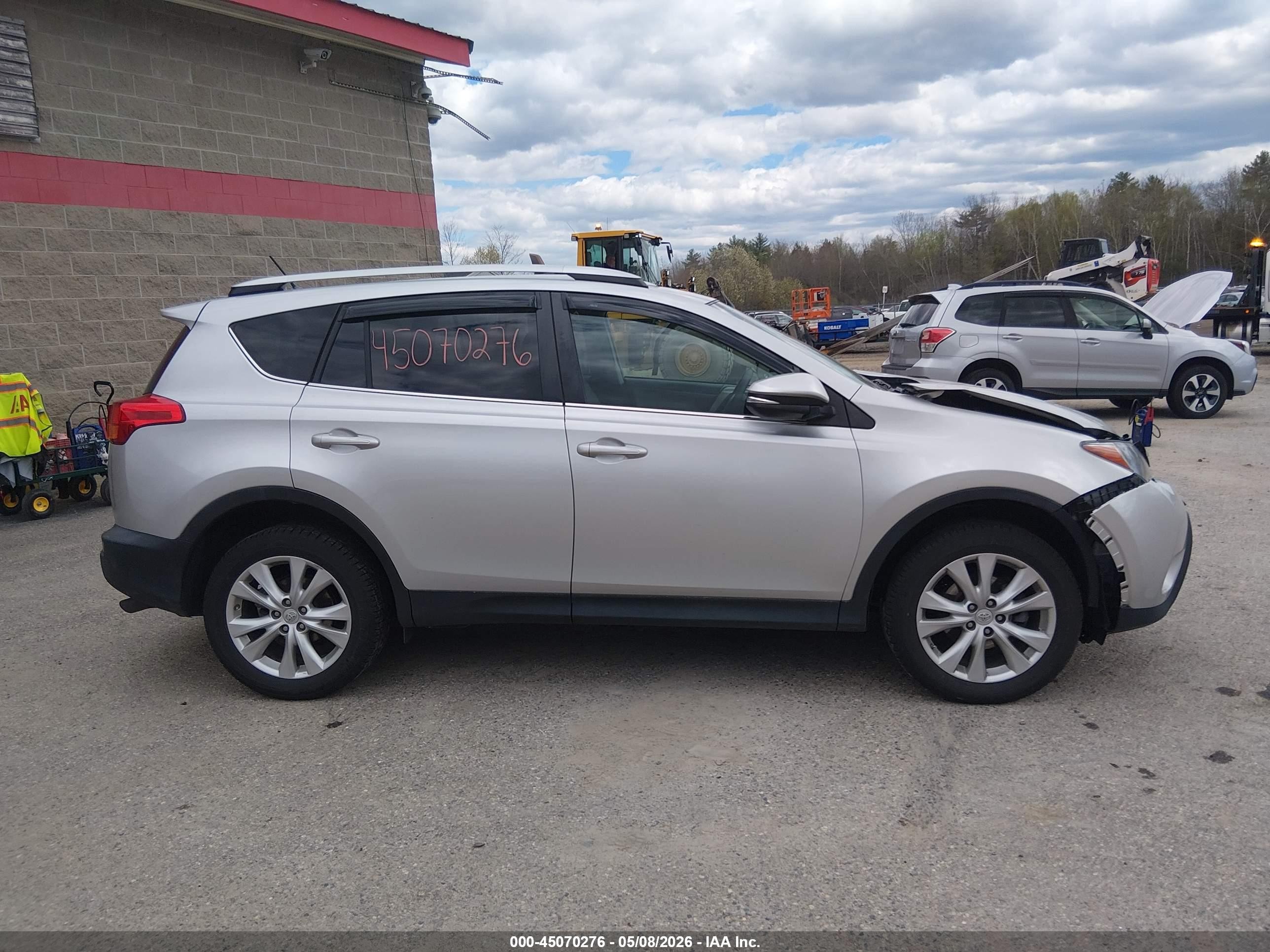 2015 Toyota Rav4 Limited Silver vin: 2T3YFREV0FW216199