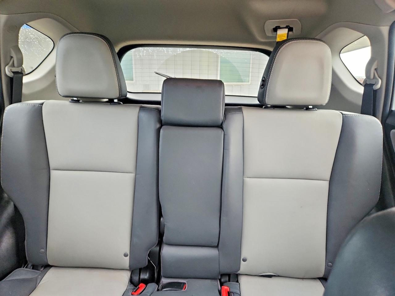 2015 Toyota Rav4 Limited White vin: 2T3YFREV0FW223041