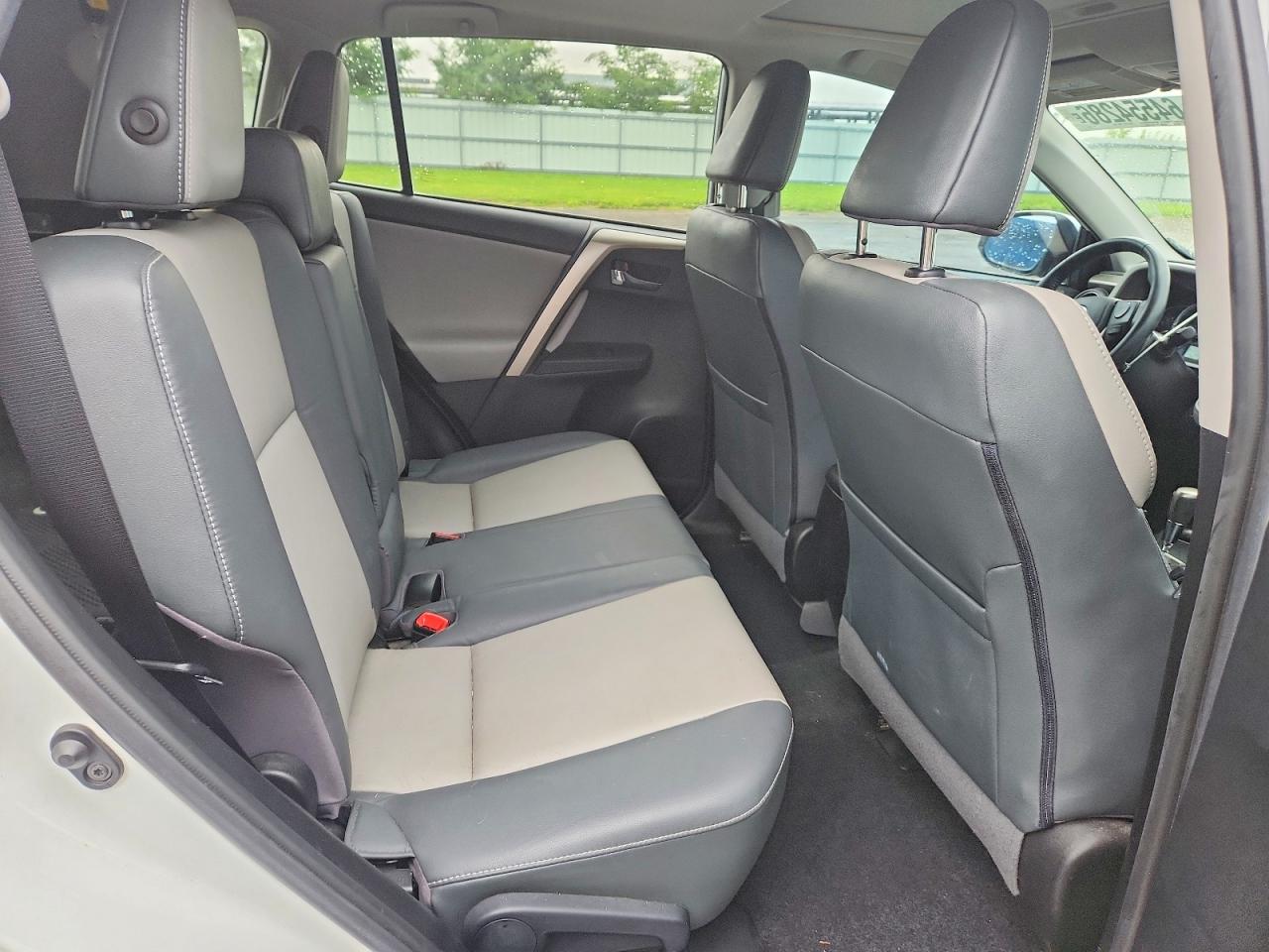 2015 Toyota Rav4 Limited White vin: 2T3YFREV0FW223041
