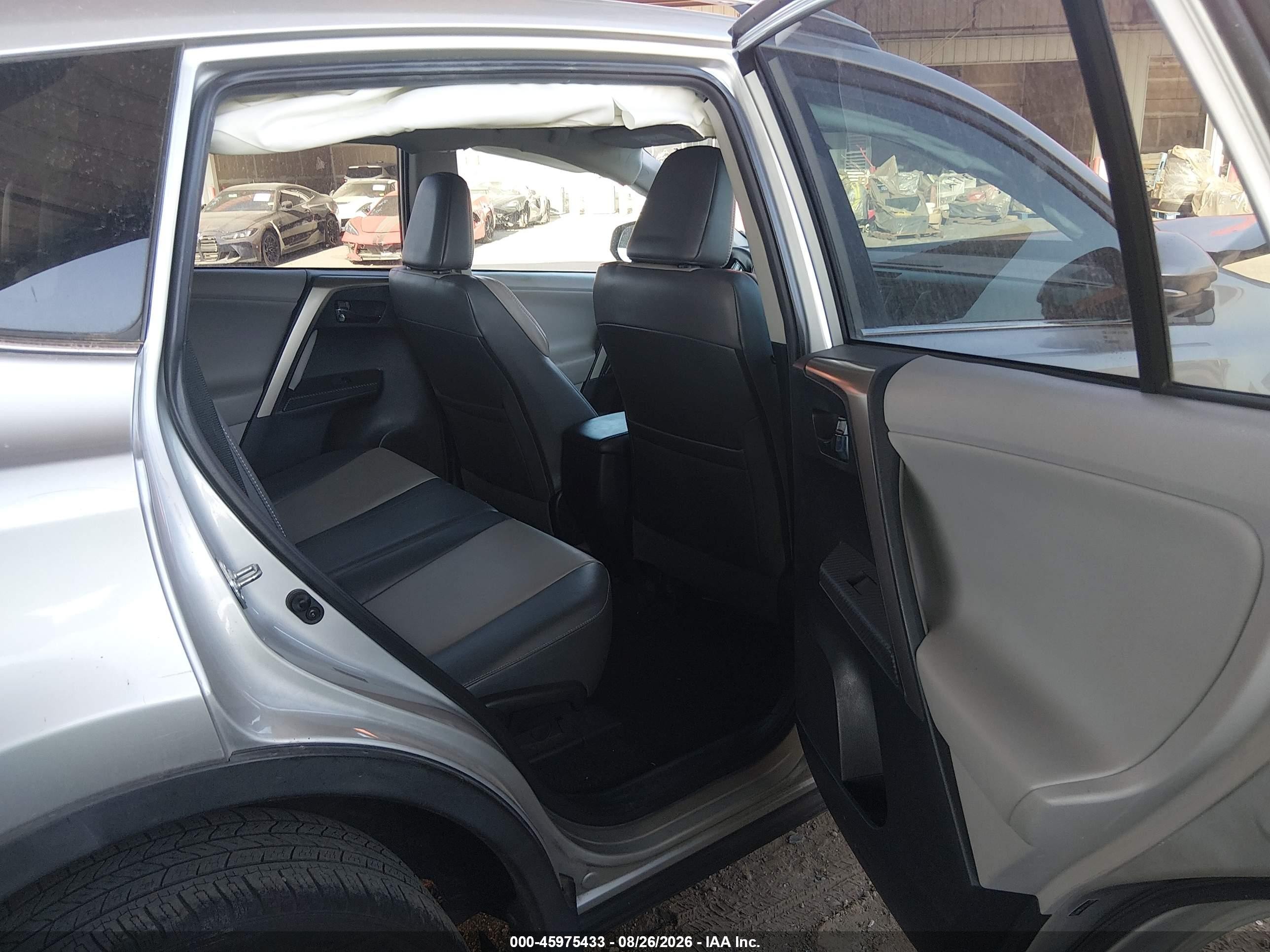2013 Toyota Rav4 Limited Silver vin: 2T3YFREV1DW046254