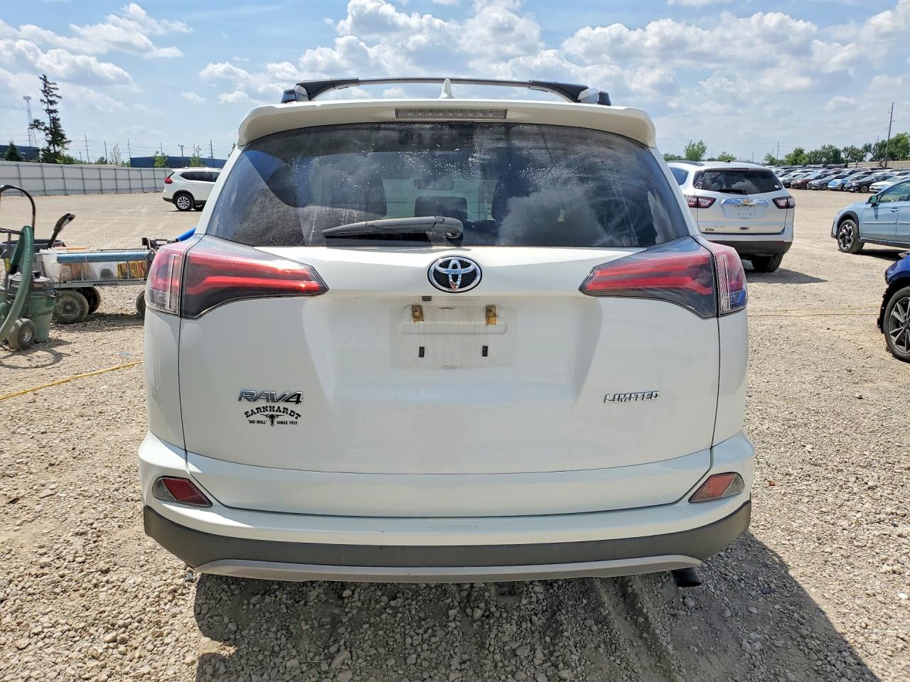 2018 Toyota Rav4 Limited White vin: 2T3YFREV1JW452384