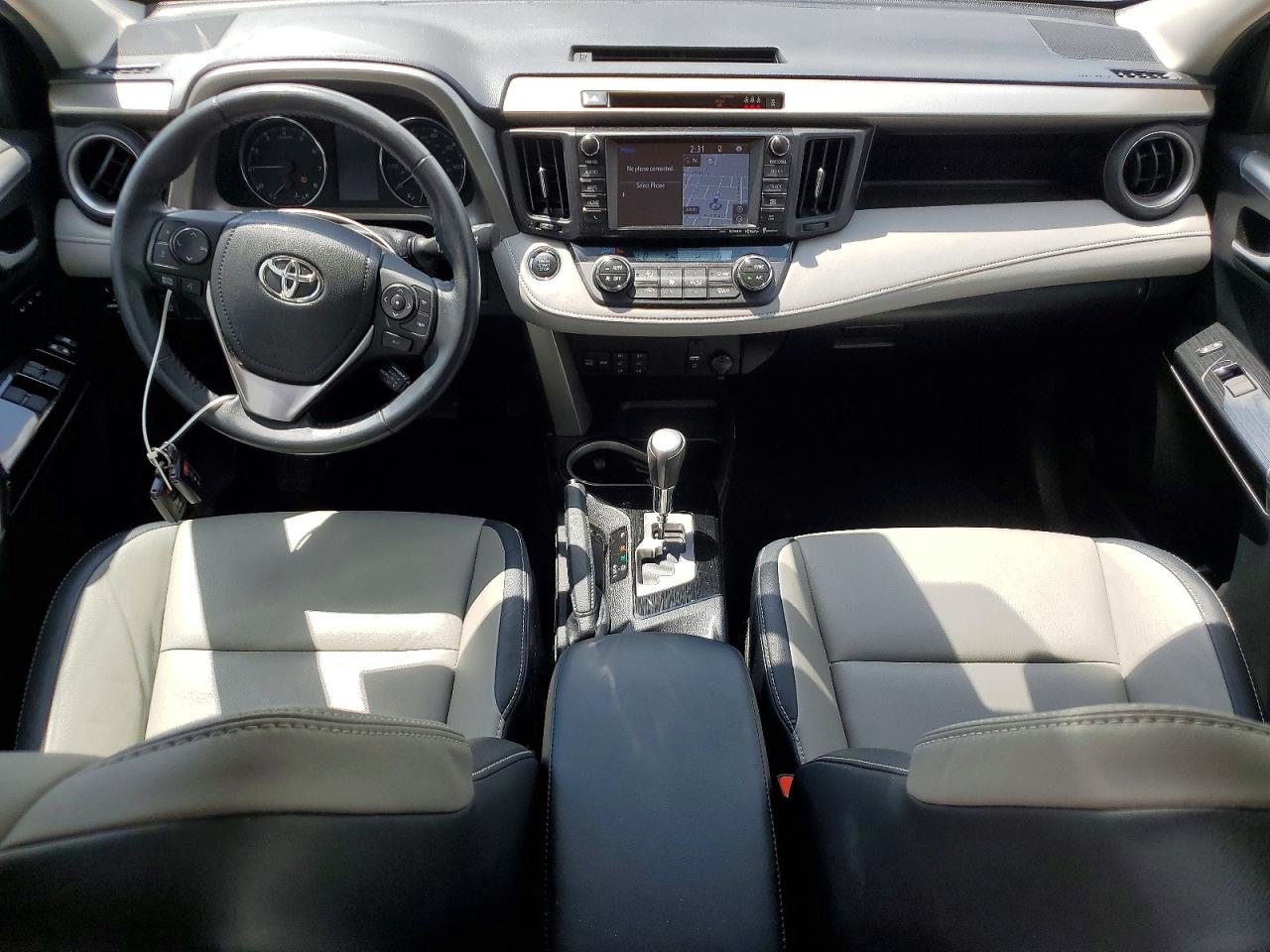 2018 Toyota Rav4 Limited White vin: 2T3YFREV1JW452384