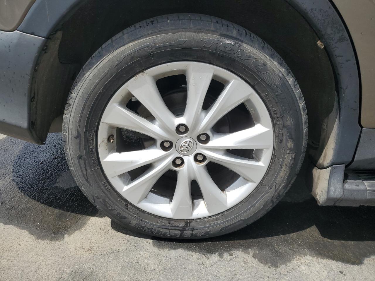 2015 Toyota Rav4 Limited Brown vin: 2T3YFREV2FW176644 Damage: Right Rear Wheel, Curb Rash, 1 To 2 Inches