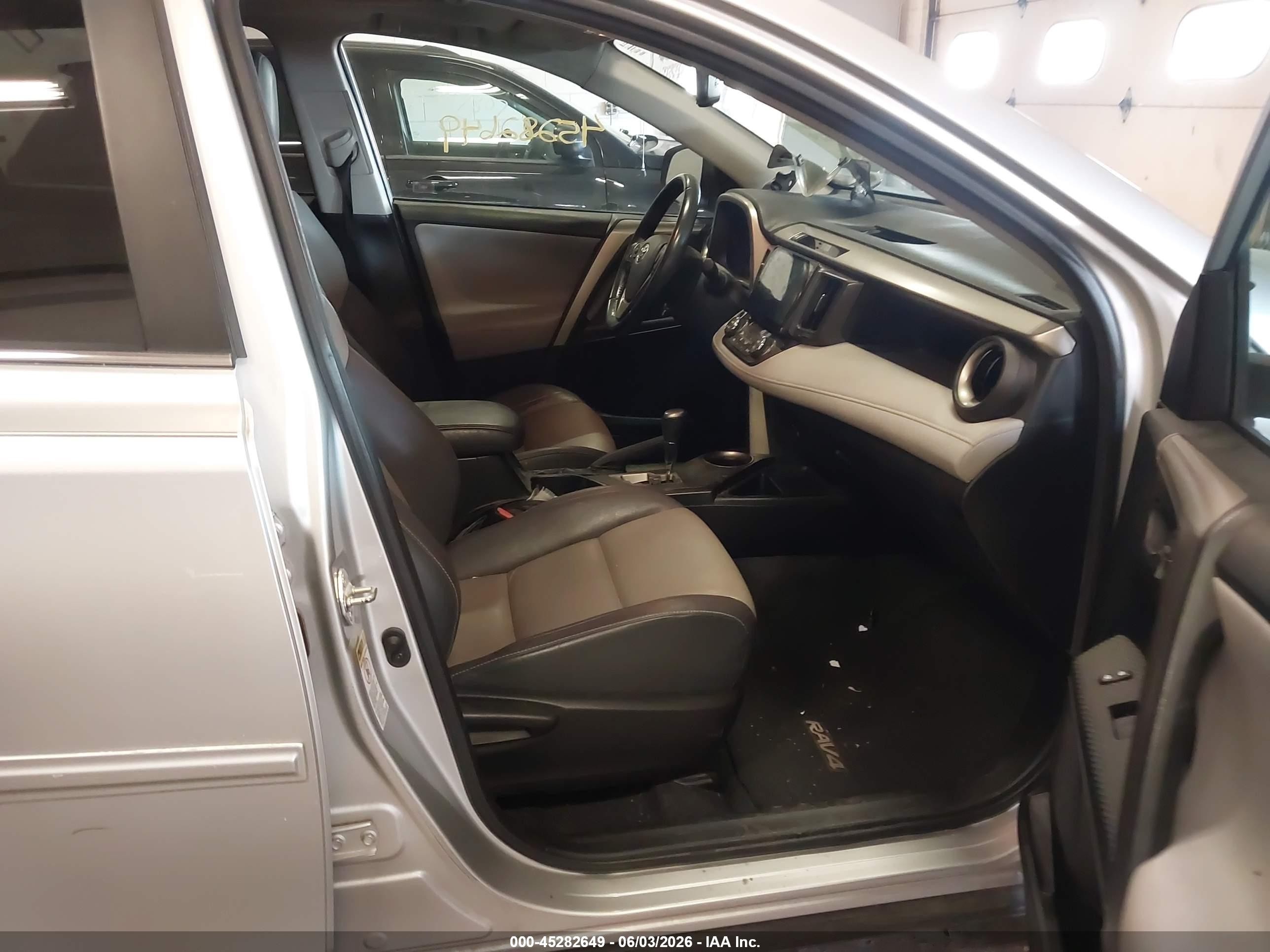 2015 Toyota Rav4 Limited Silver vin: 2T3YFREV2FW231576